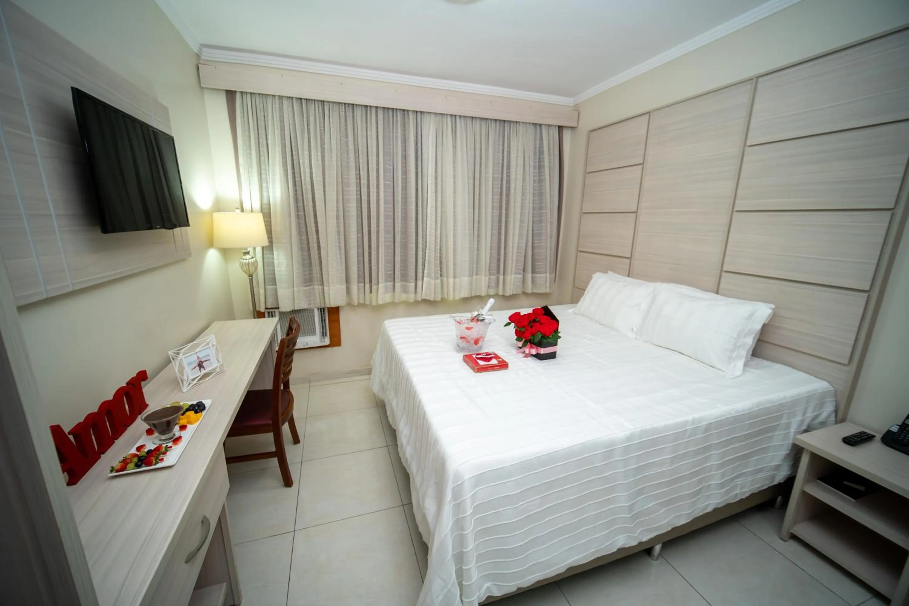 Bedroom, Bed in Hotel Golden Park Sorocaba & Convenções by Nacional Inn