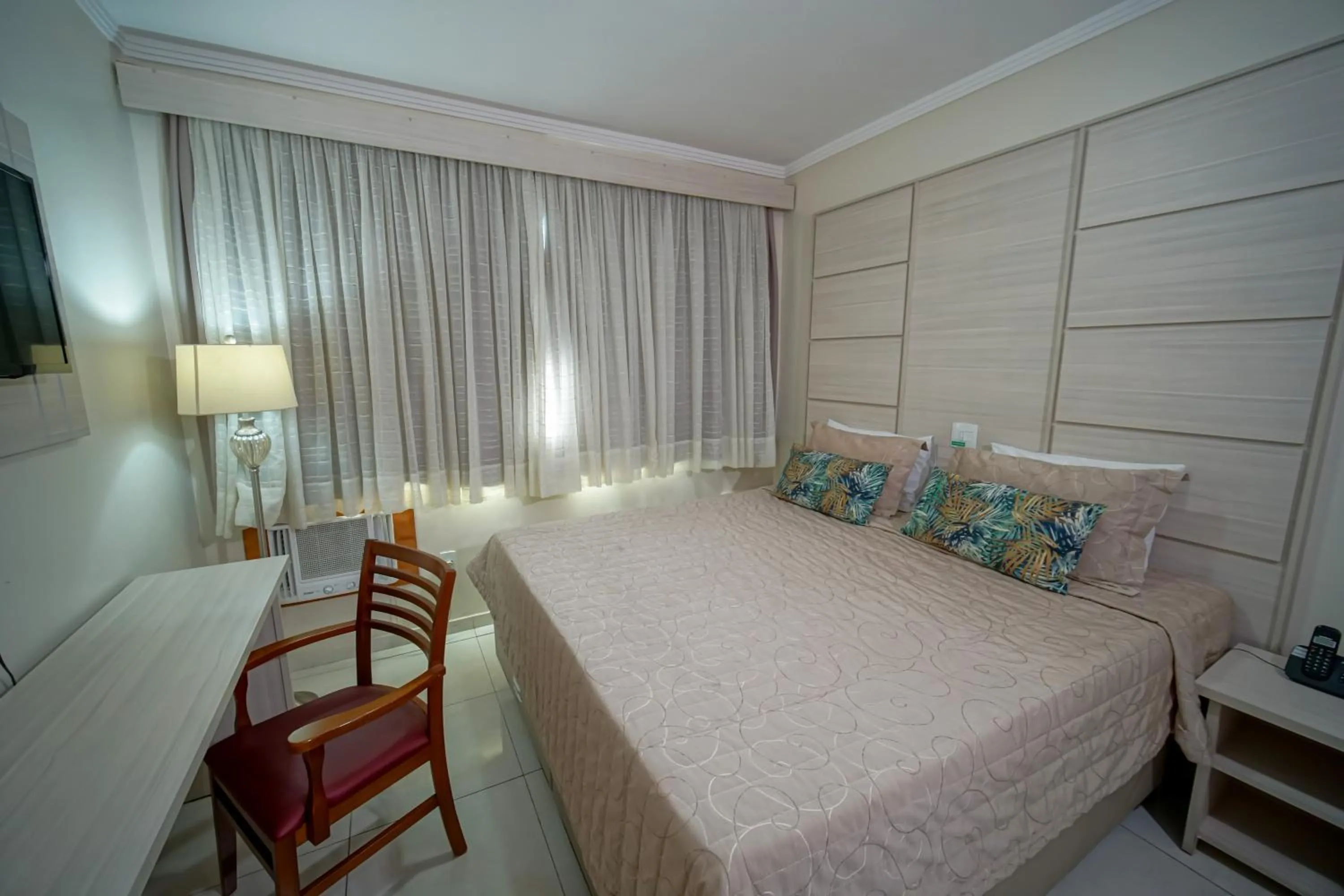 Bedroom, Bed in Hotel Golden Park Sorocaba & Convenções by Nacional Inn