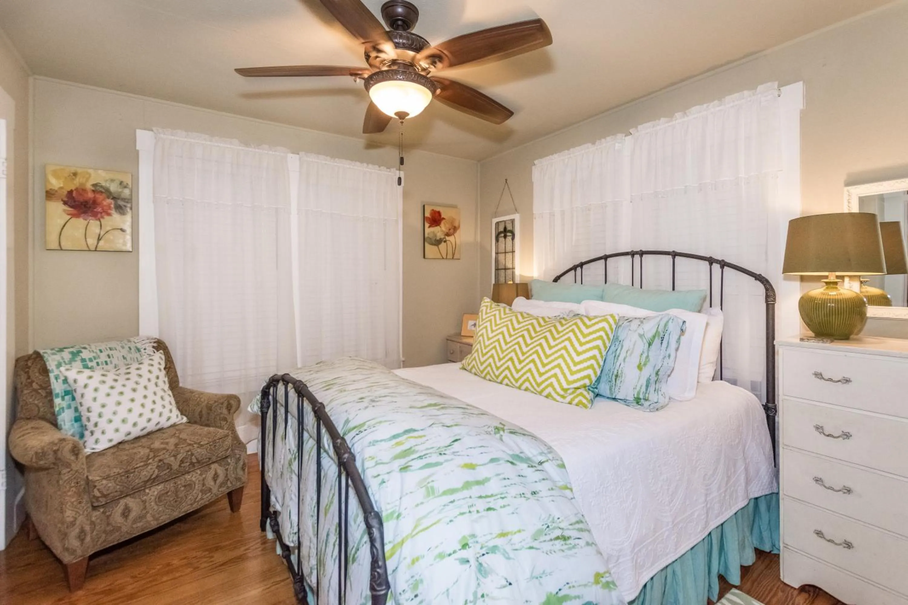 Bed in Agape Front Cottage