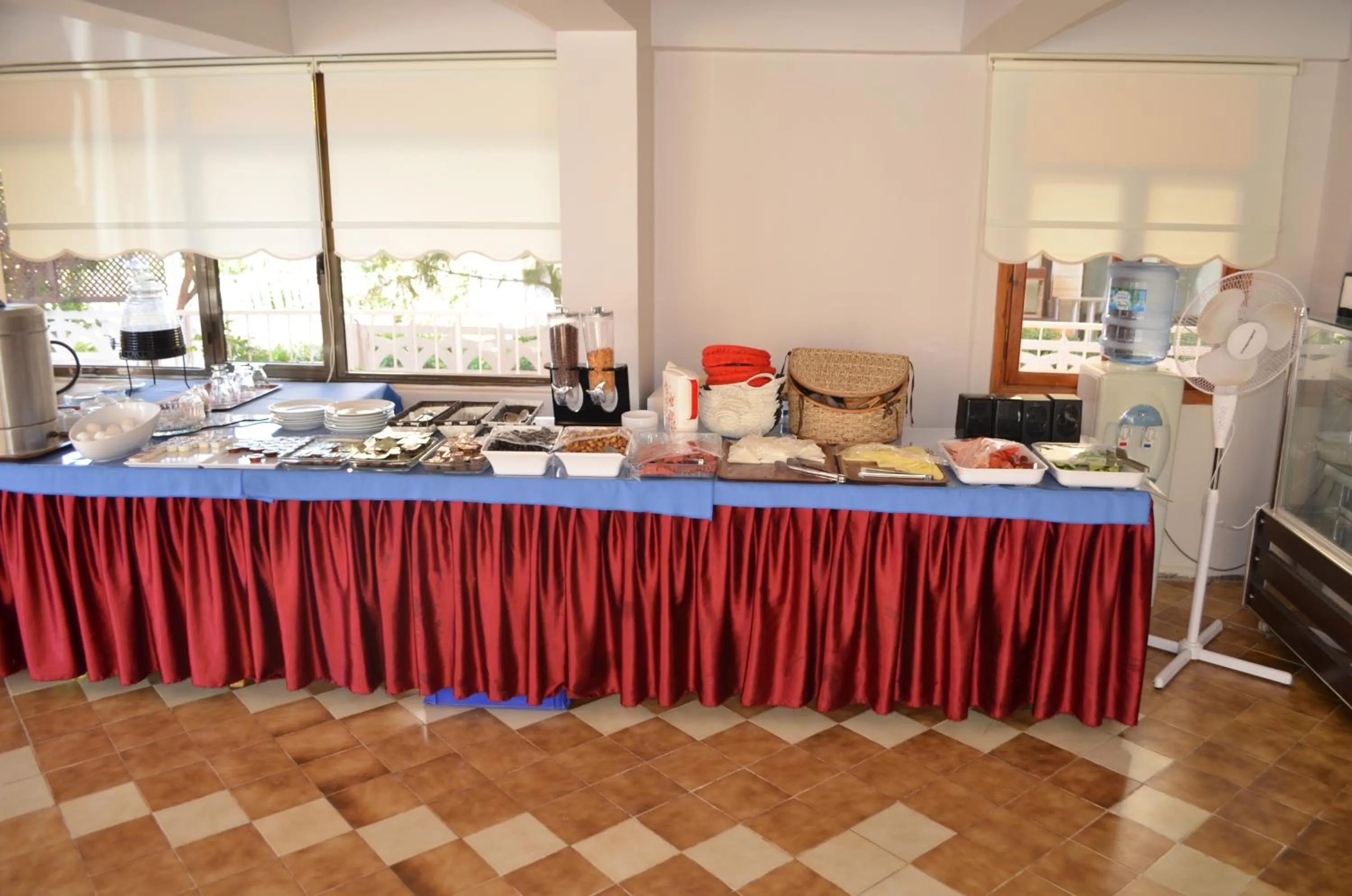 Buffet breakfast in Mulka Hotel