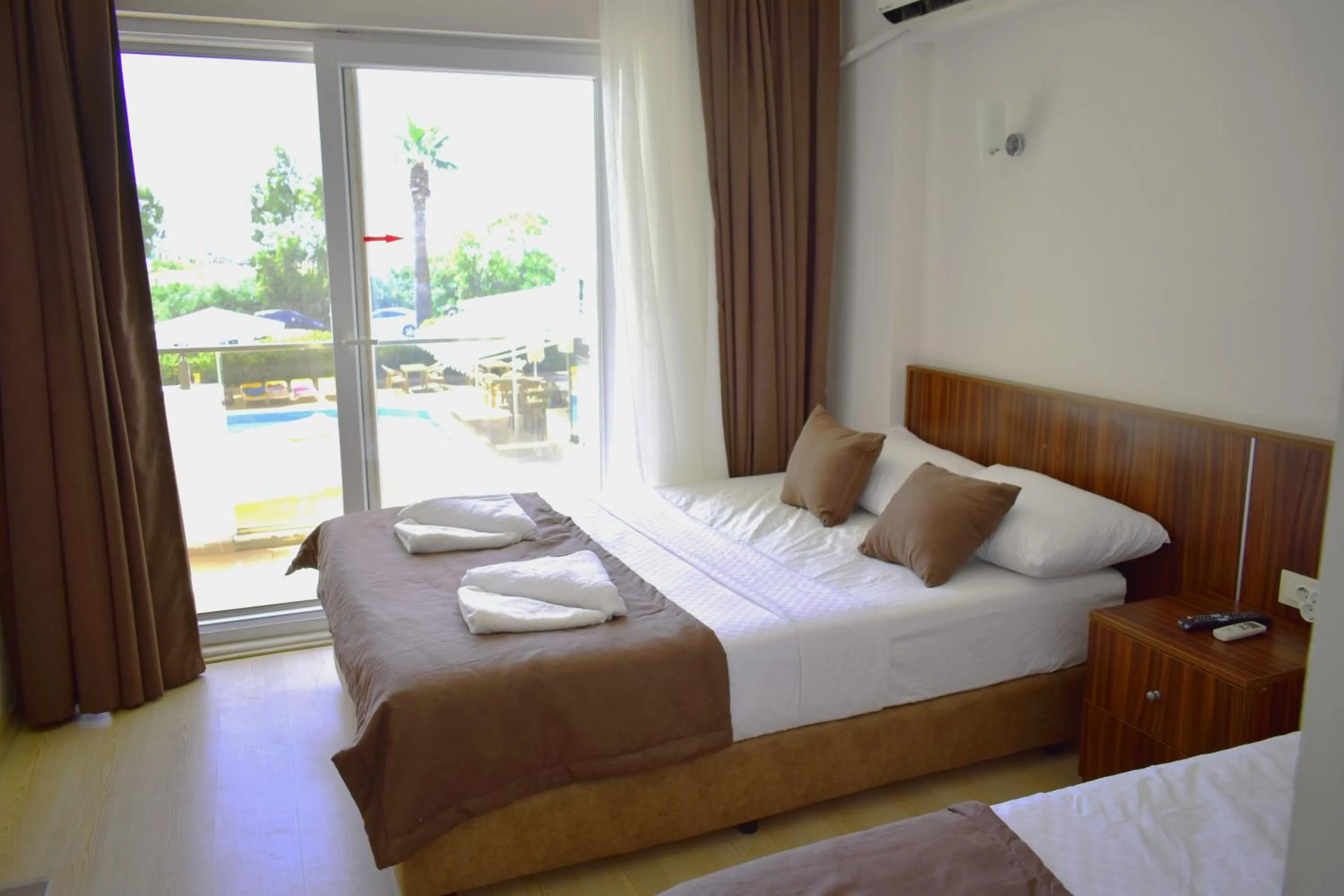 View (from property/room), Bed in Mulka Hotel