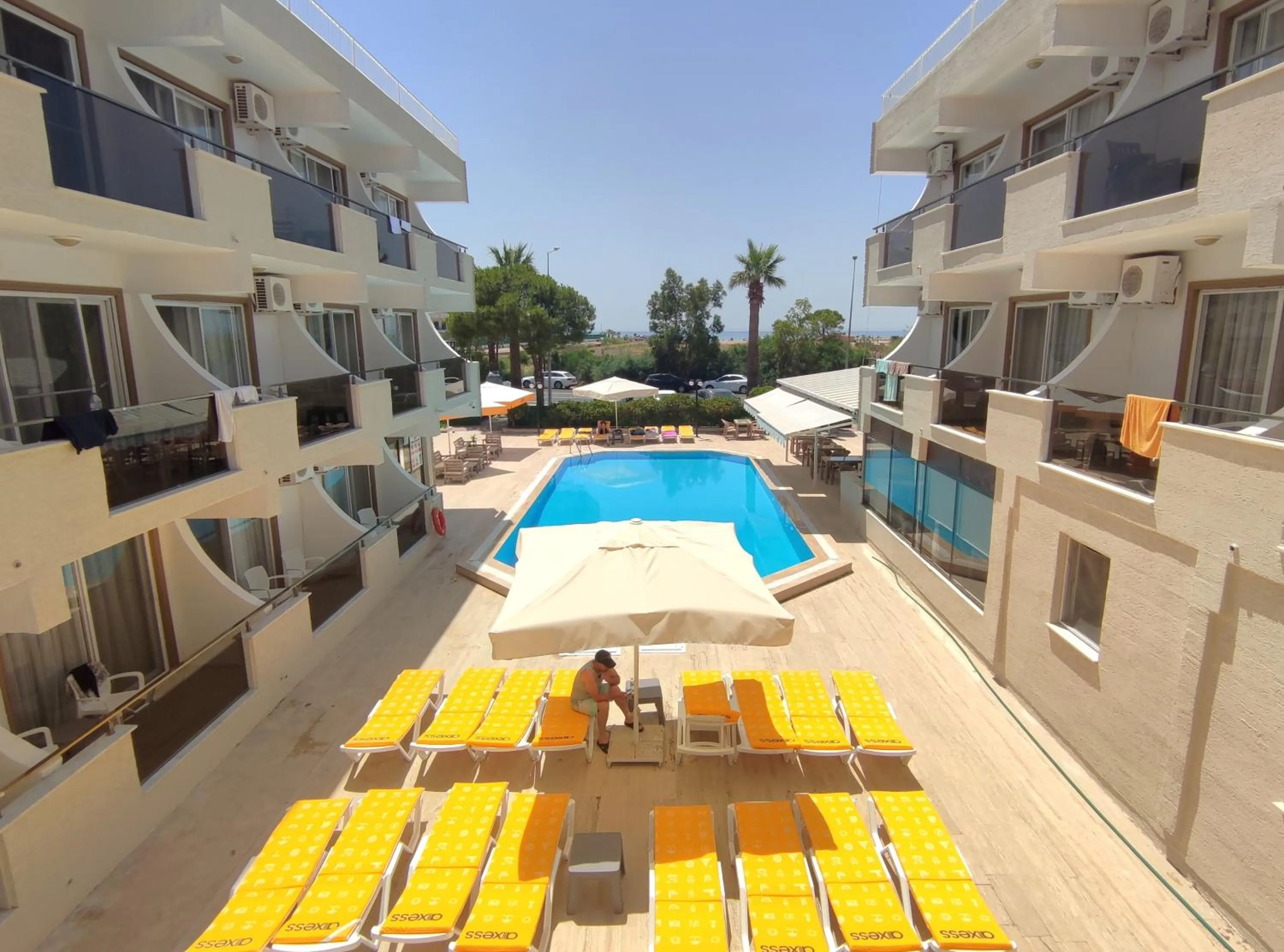 Pool view in Mulka Hotel