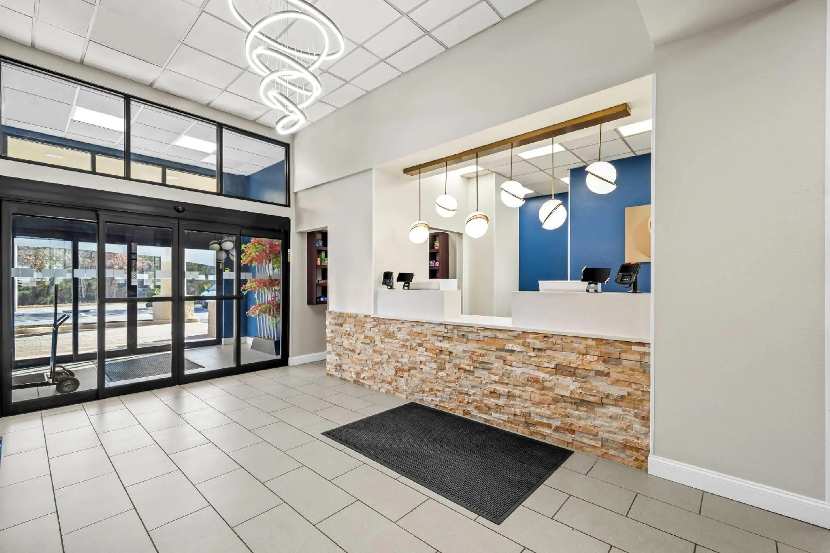 Lobby or reception in Comfort Inn & Suites Plainville-Foxboro