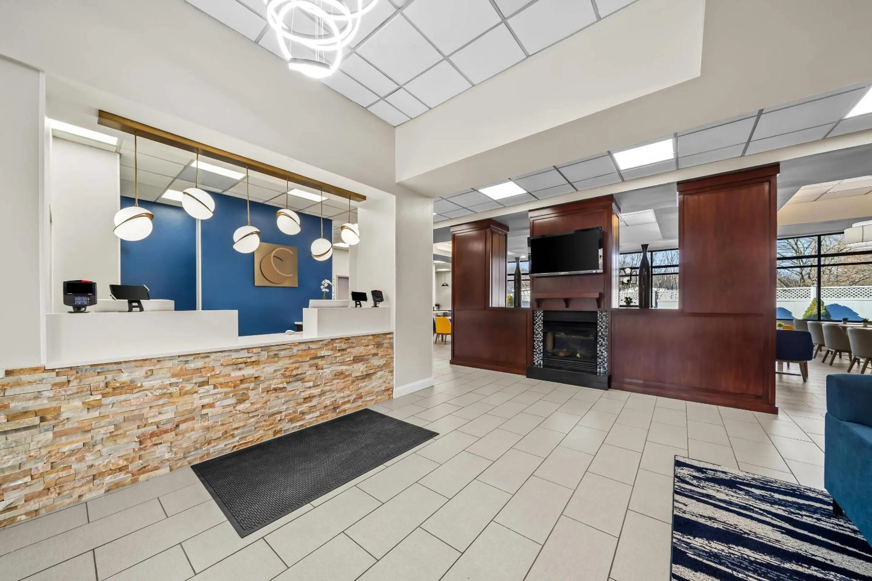 Lobby or reception in Comfort Inn & Suites Plainville-Foxboro