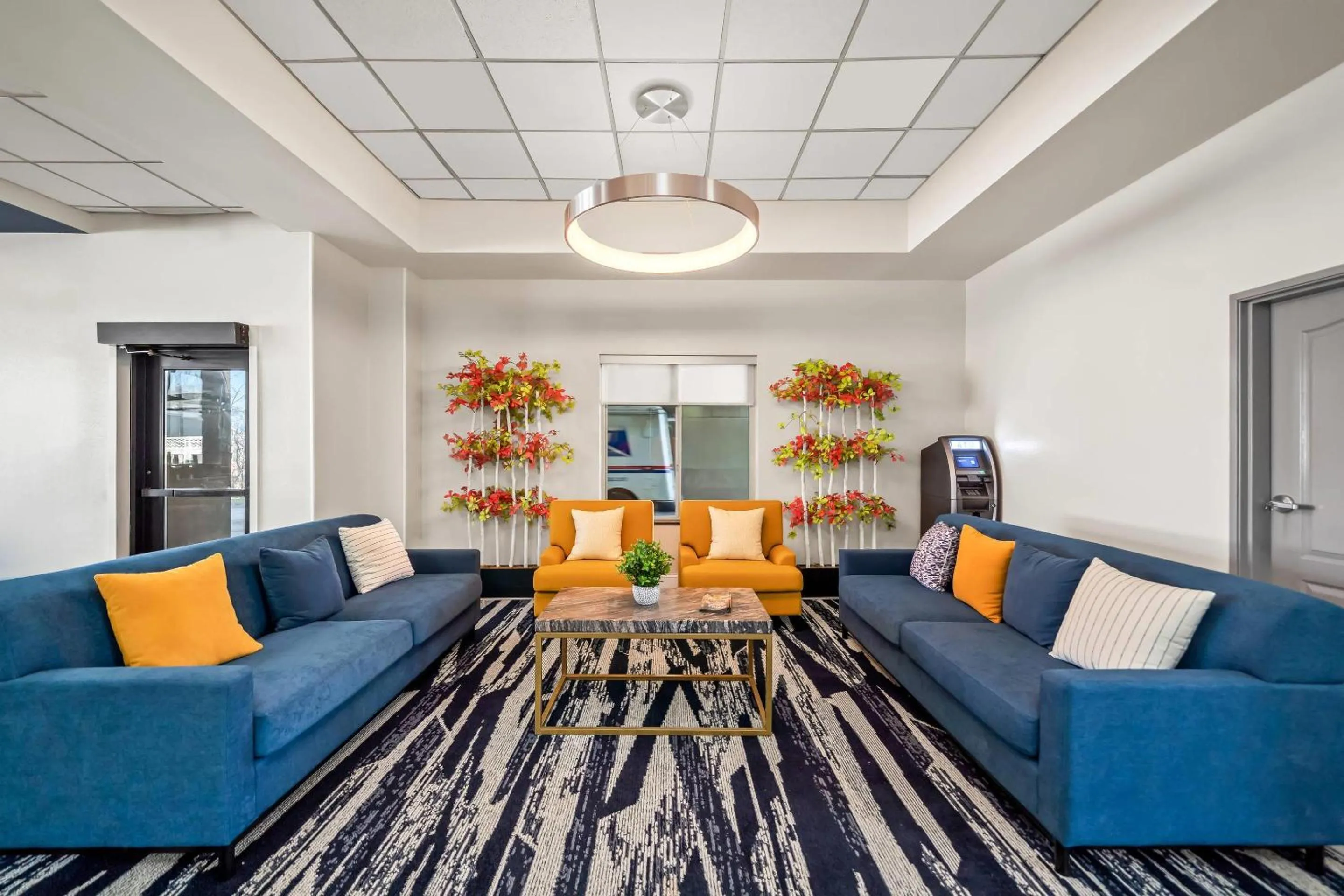 Lobby or reception in Comfort Inn & Suites Plainville-Foxboro