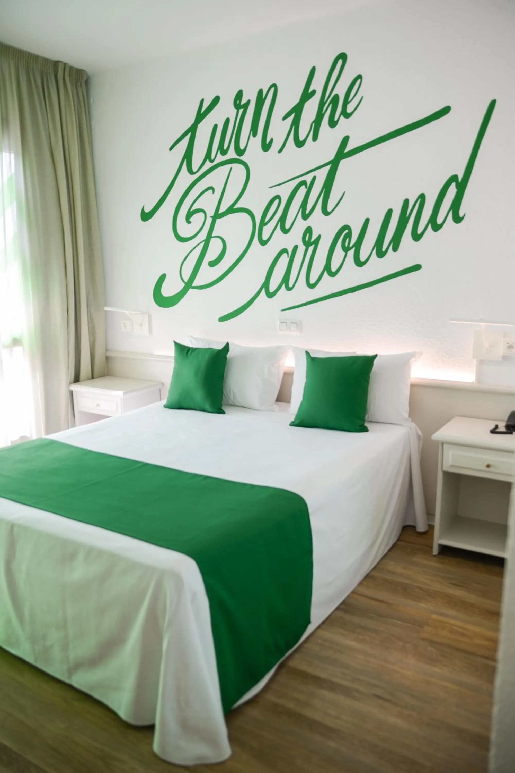 Bed in Lloret Vibe Affiliated by FERGUS