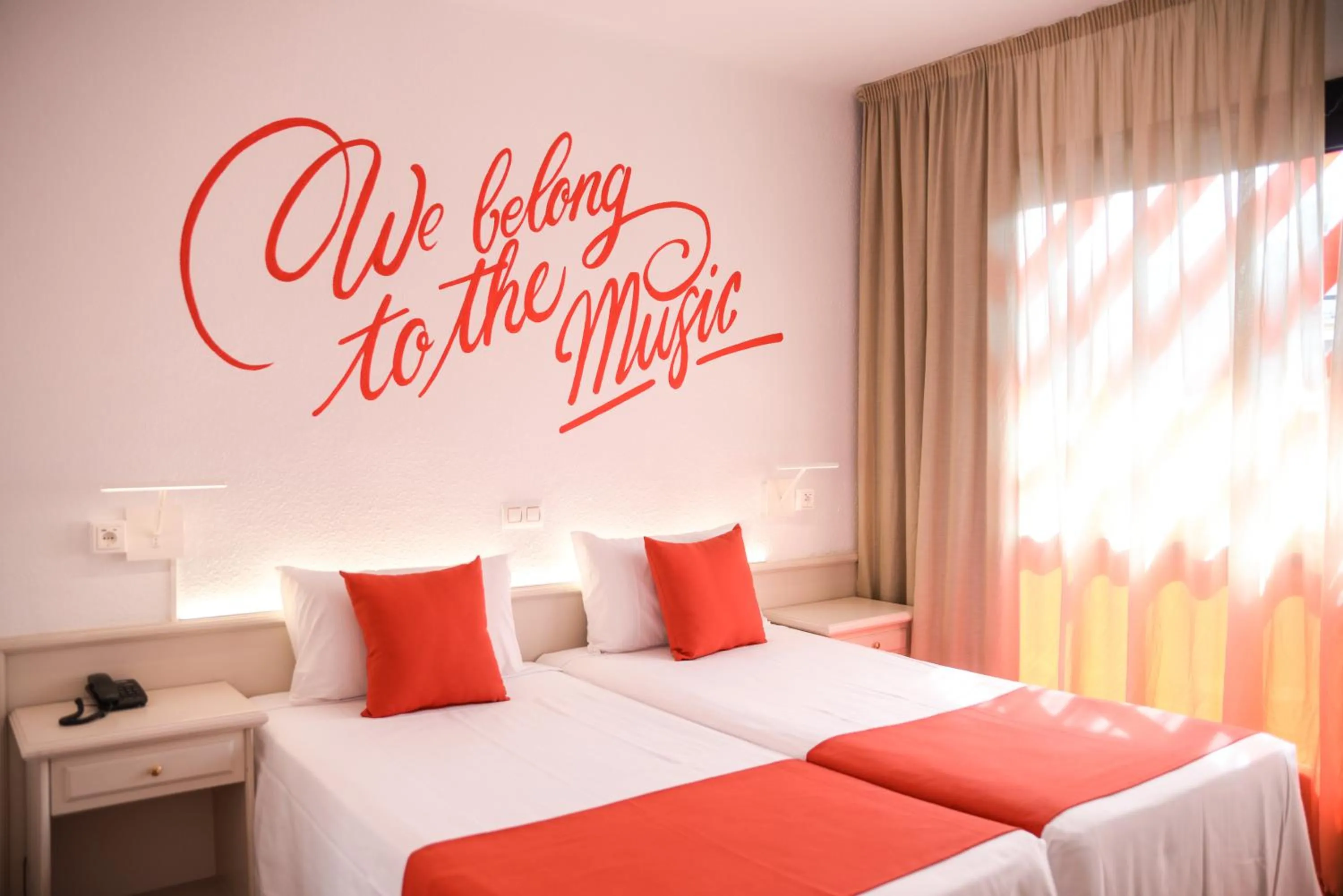 Photo of the whole room, Bed in Lloret Vibe Affiliated by FERGUS