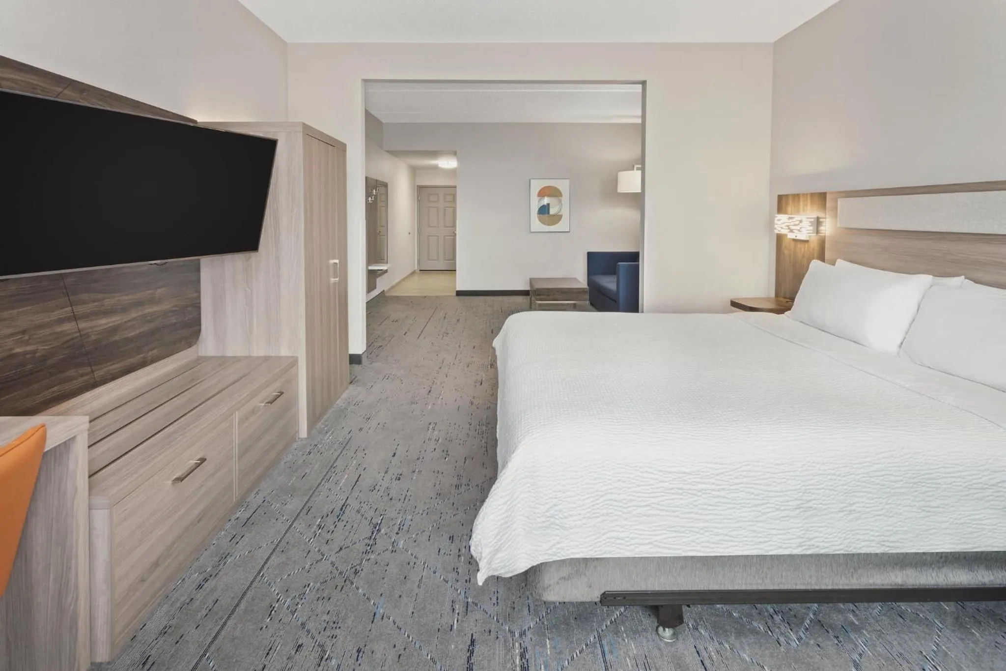 Photo of the whole room, Bed in Holiday Inn Express & Suites Chicago West-O'Hare Arpt Area by IHG