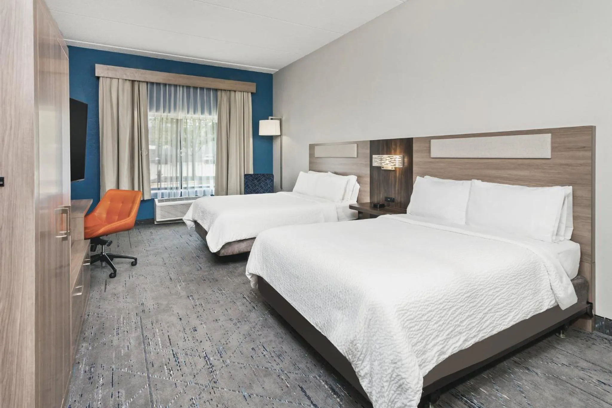 Photo of the whole room, Bed in Holiday Inn Express & Suites Chicago West-O'Hare Arpt Area by IHG
