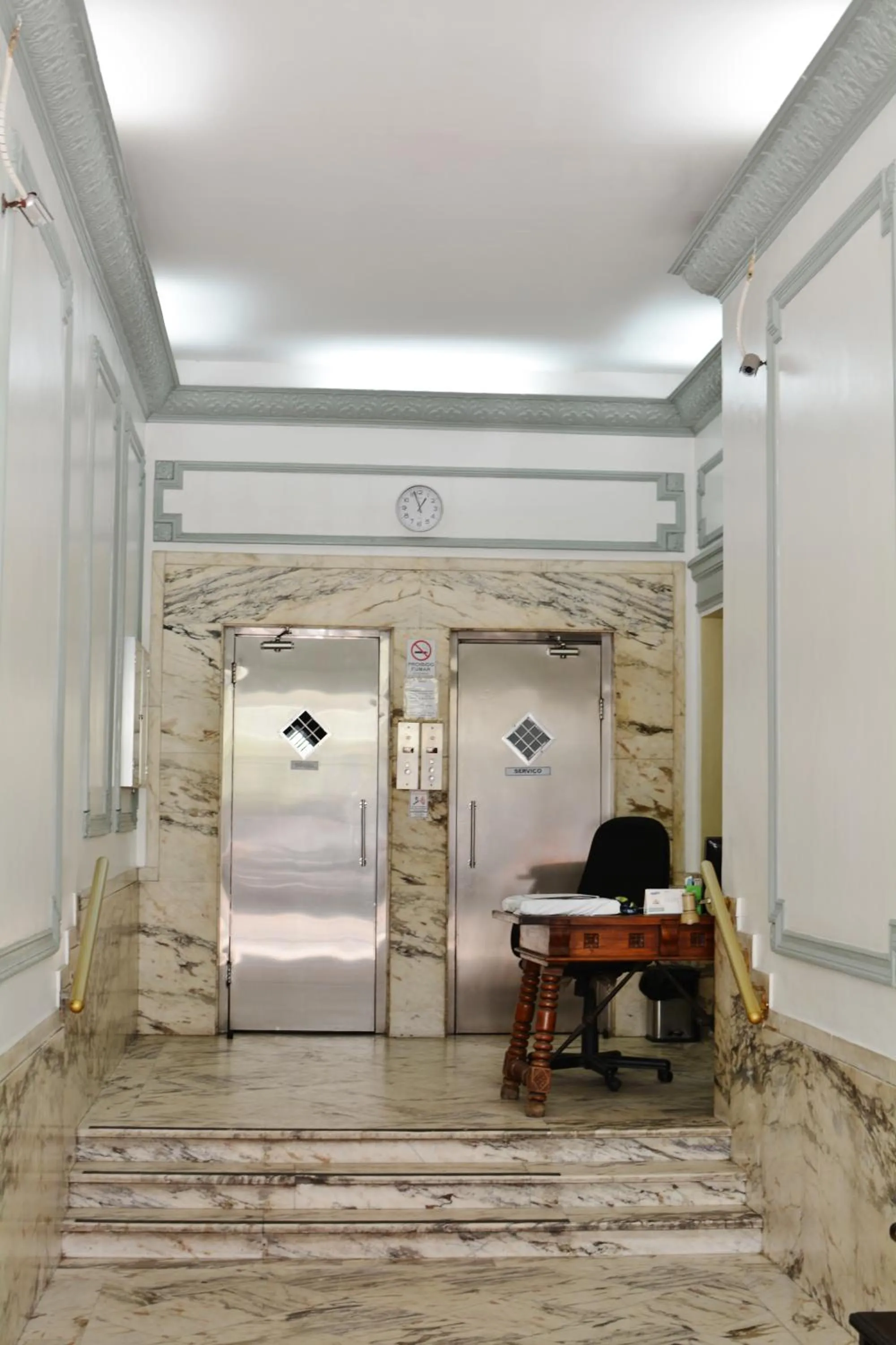 Facade/entrance in Copacabana Praia Rio