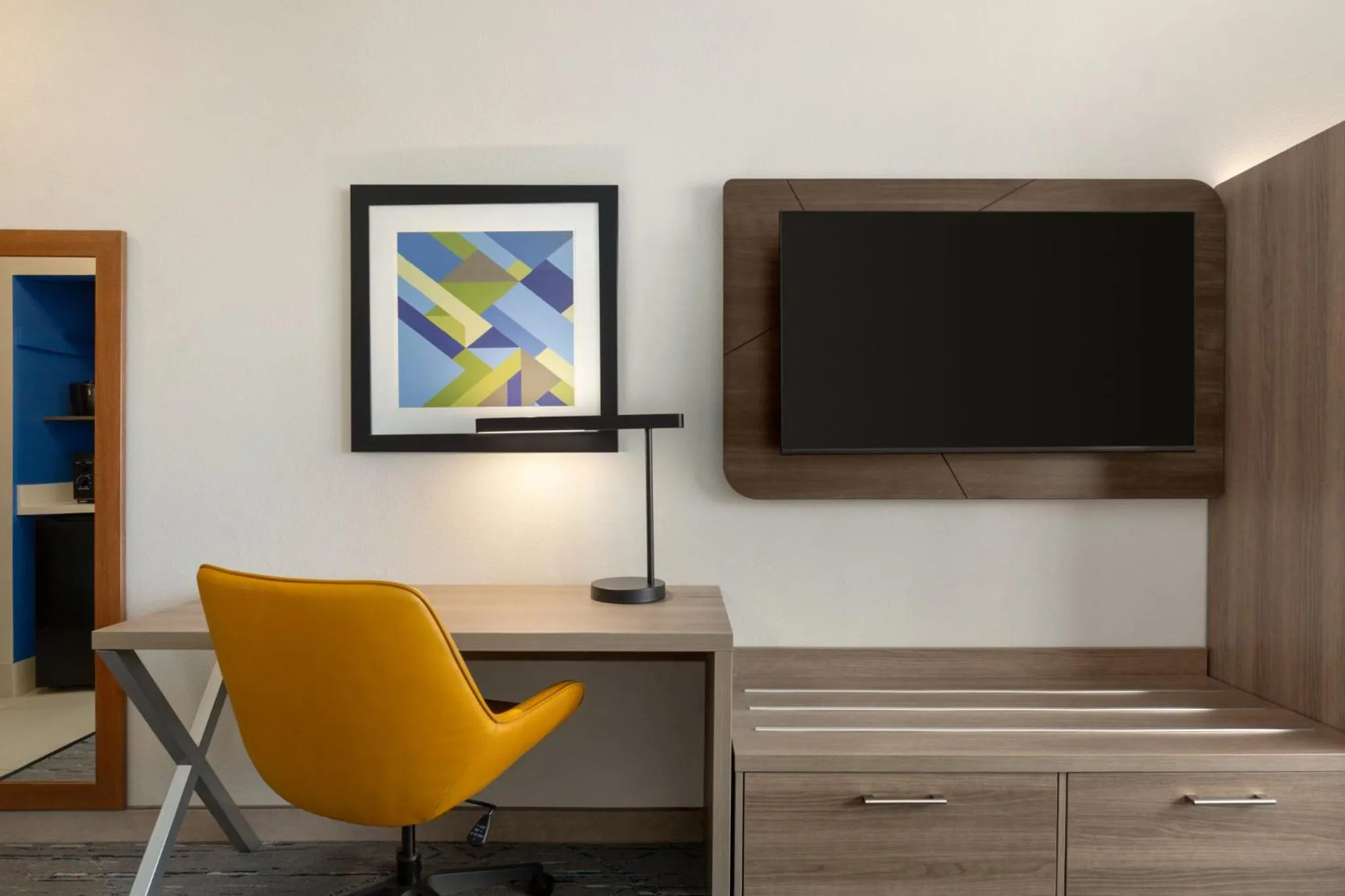 Photo of the whole room in Holiday Inn Express- West Sacramento by IHG