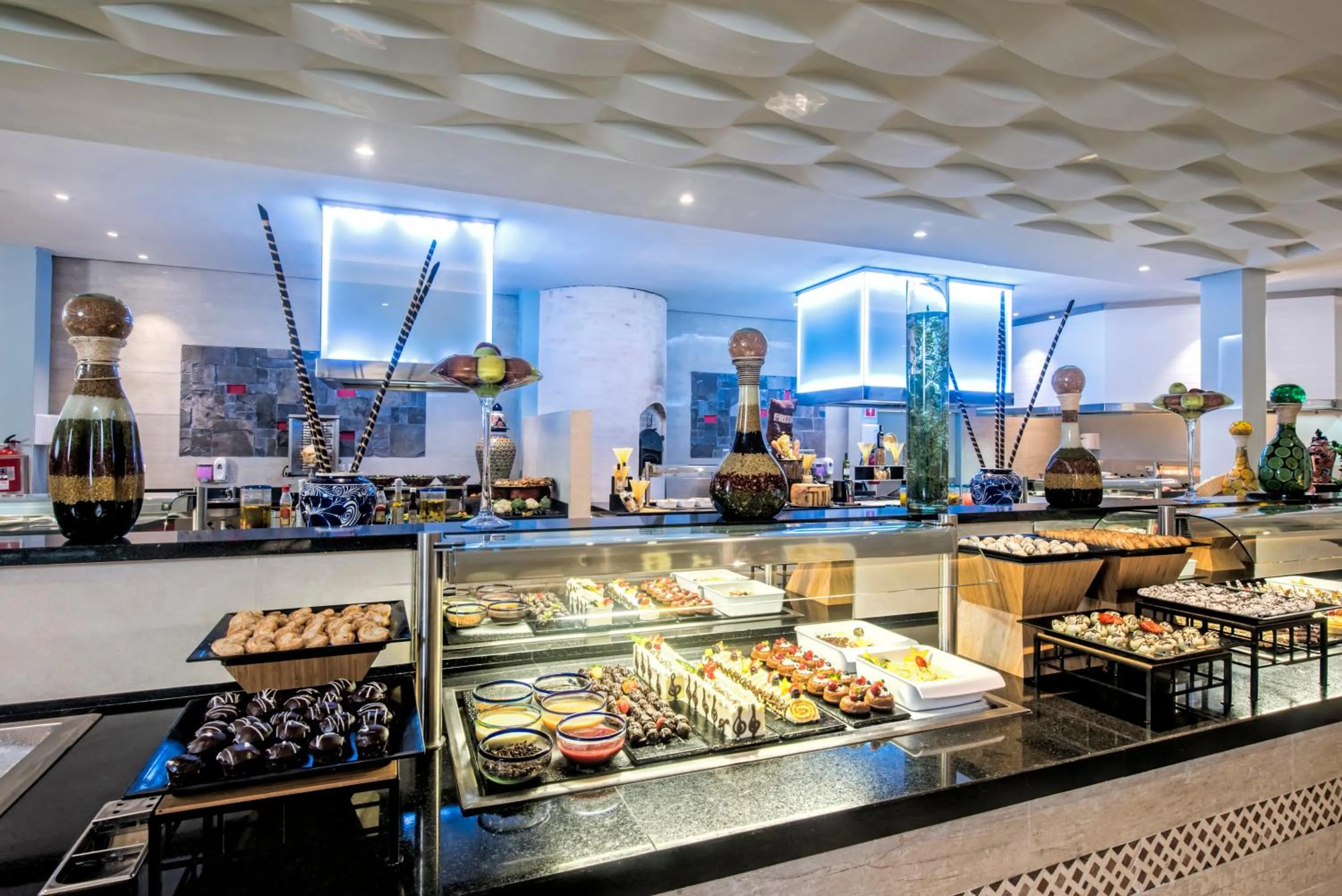 Food in Iberostar Waves Tucan - All Inclusive