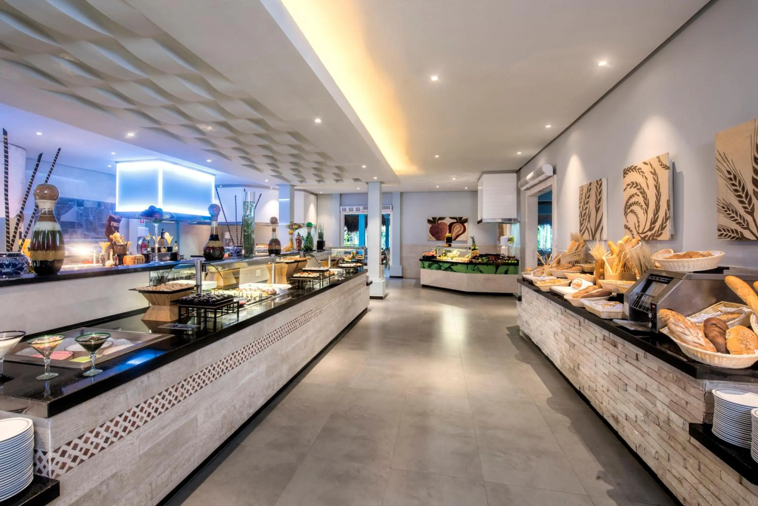 Restaurant/places to eat in Iberostar Waves Tucan - All Inclusive