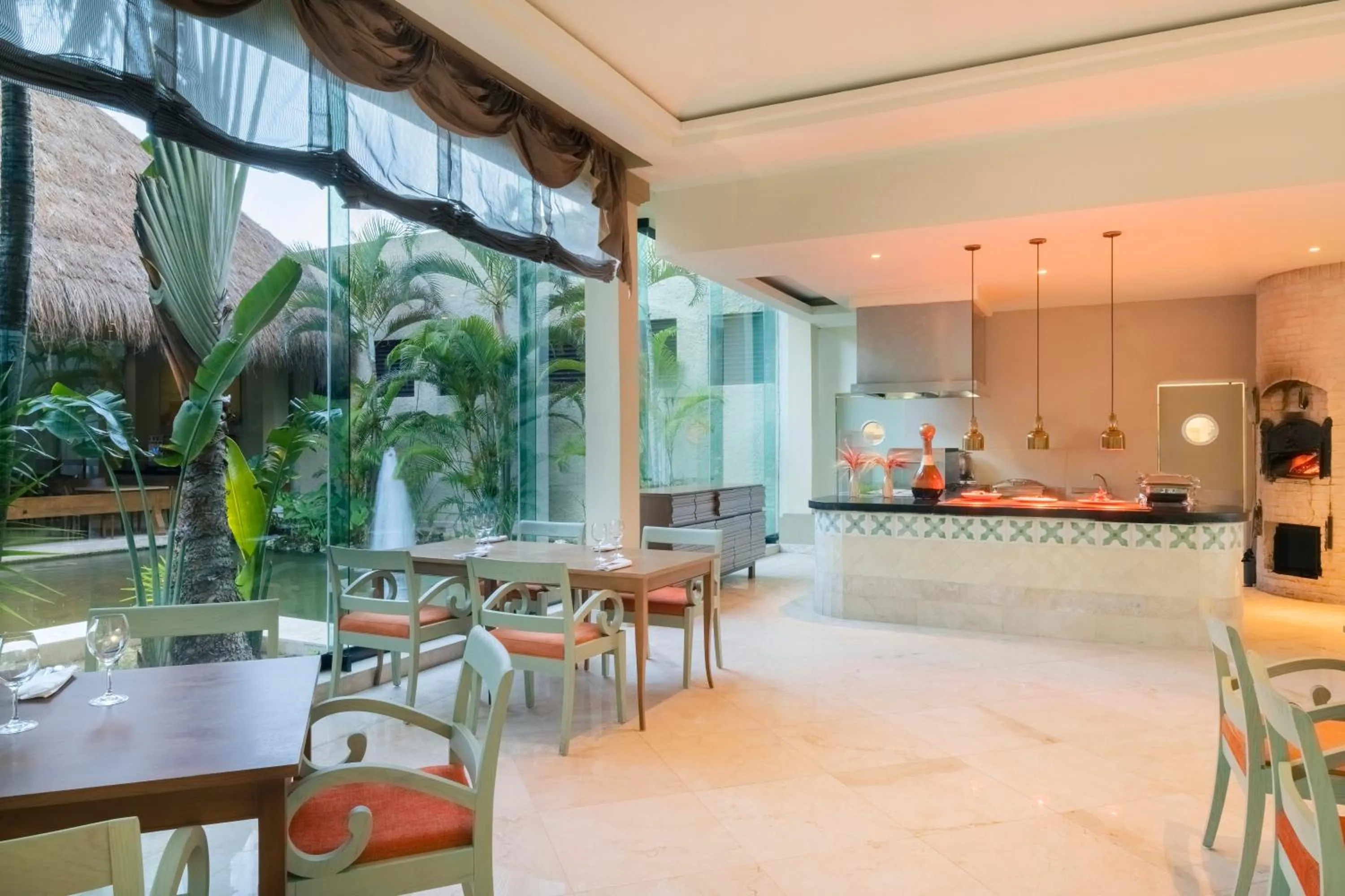 Restaurant/places to eat in Iberostar Waves Tucan - All Inclusive