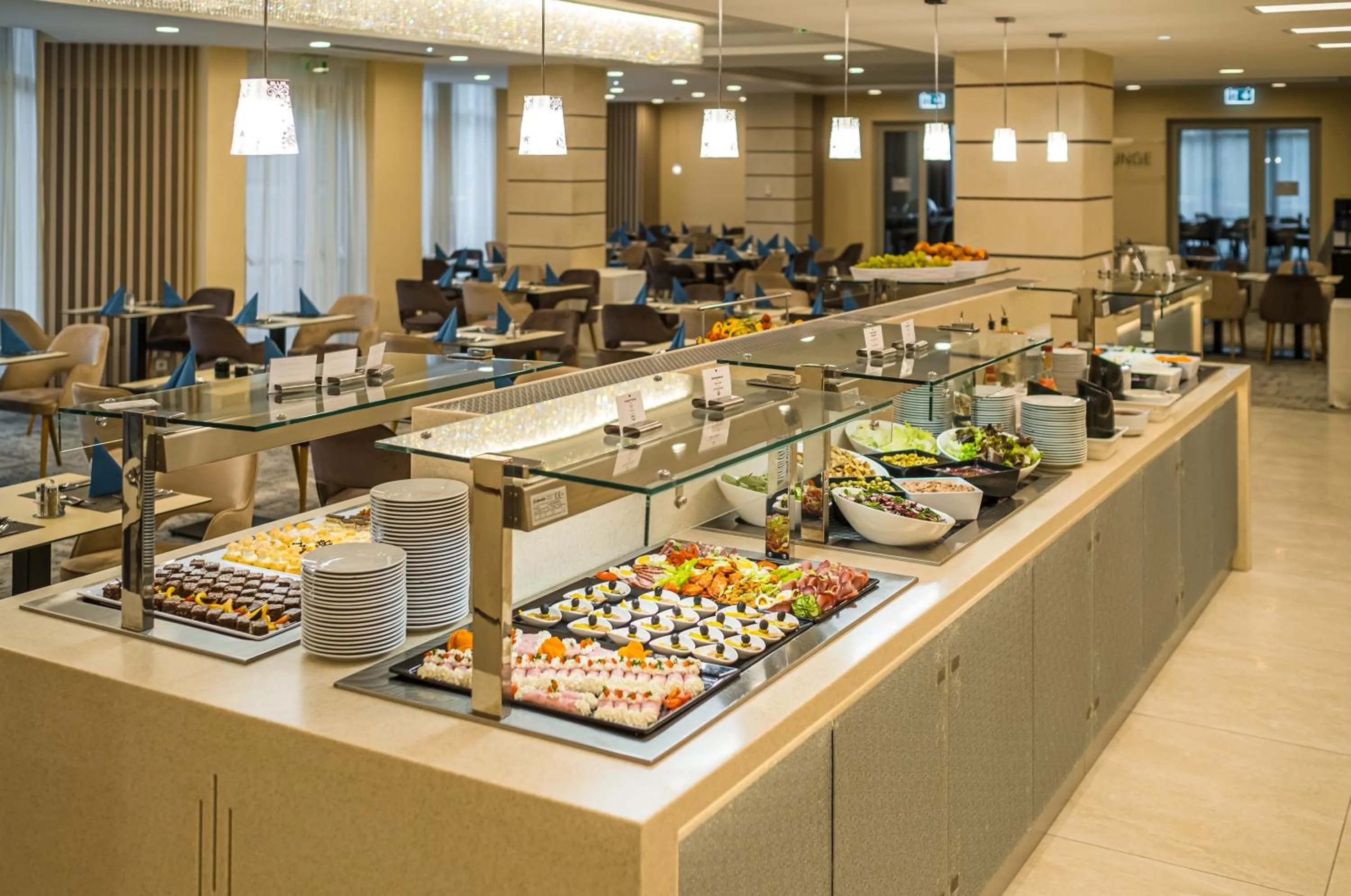 Restaurant/places to eat in Greenfield Hotel Golf & Spa