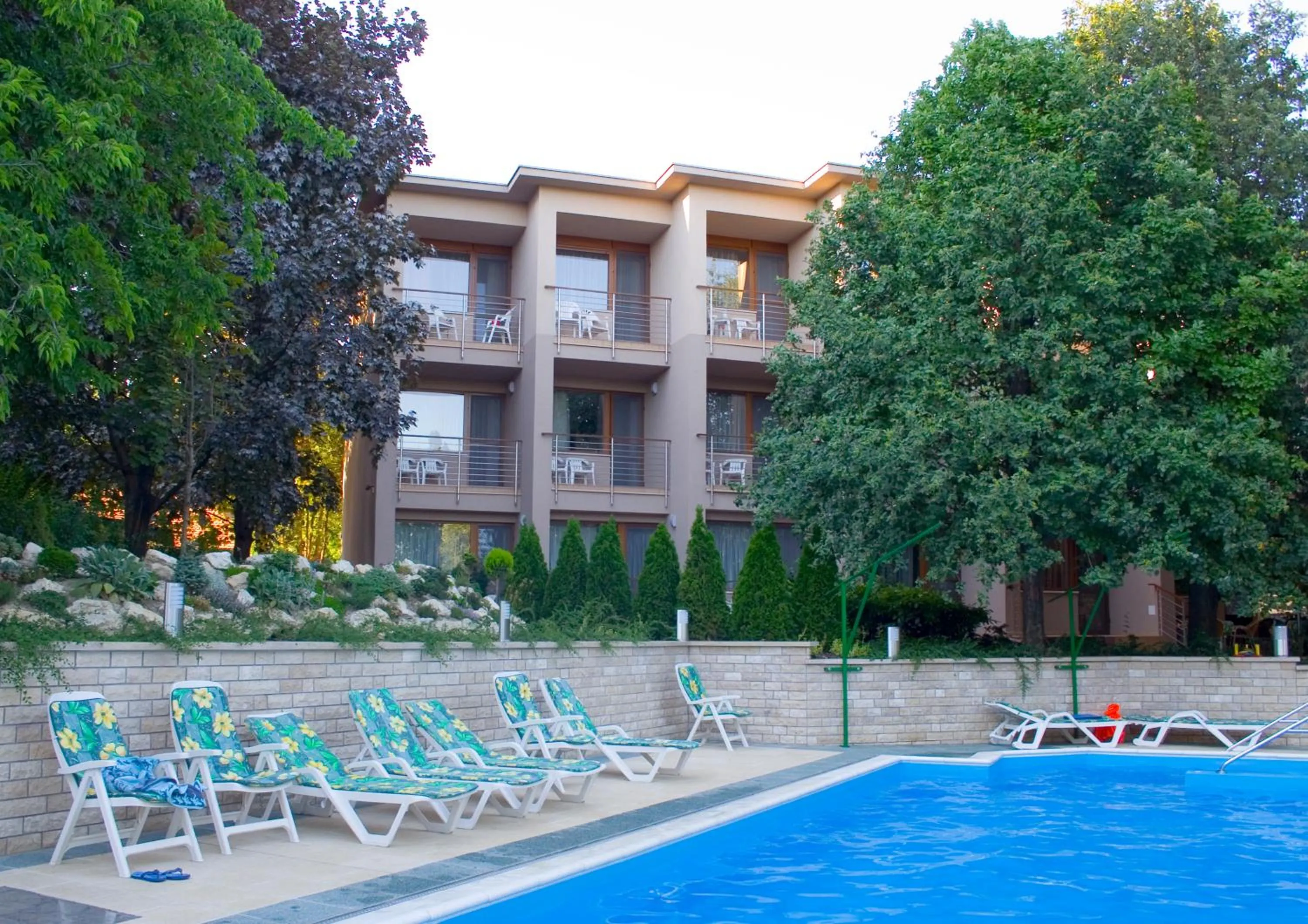 Swimming pool in Hotel Villa Pax