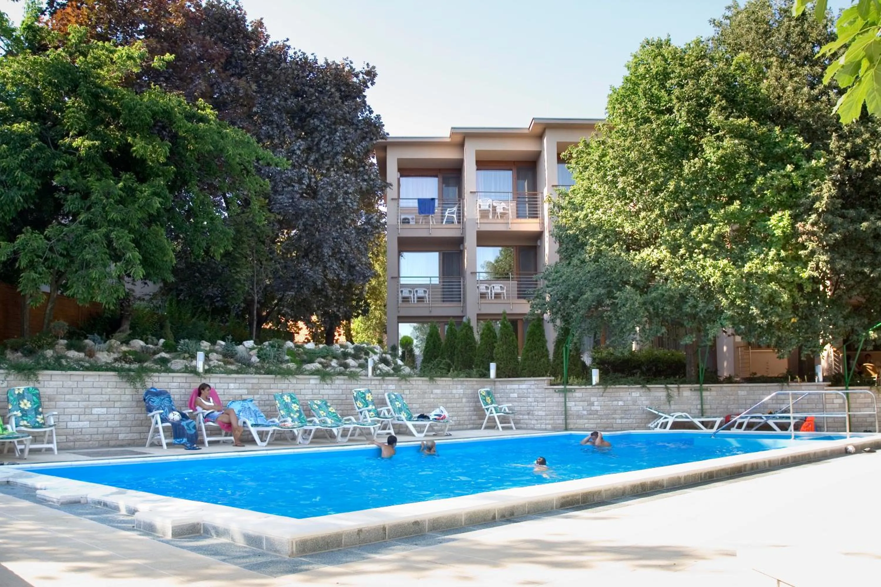 Swimming pool in Hotel Villa Pax