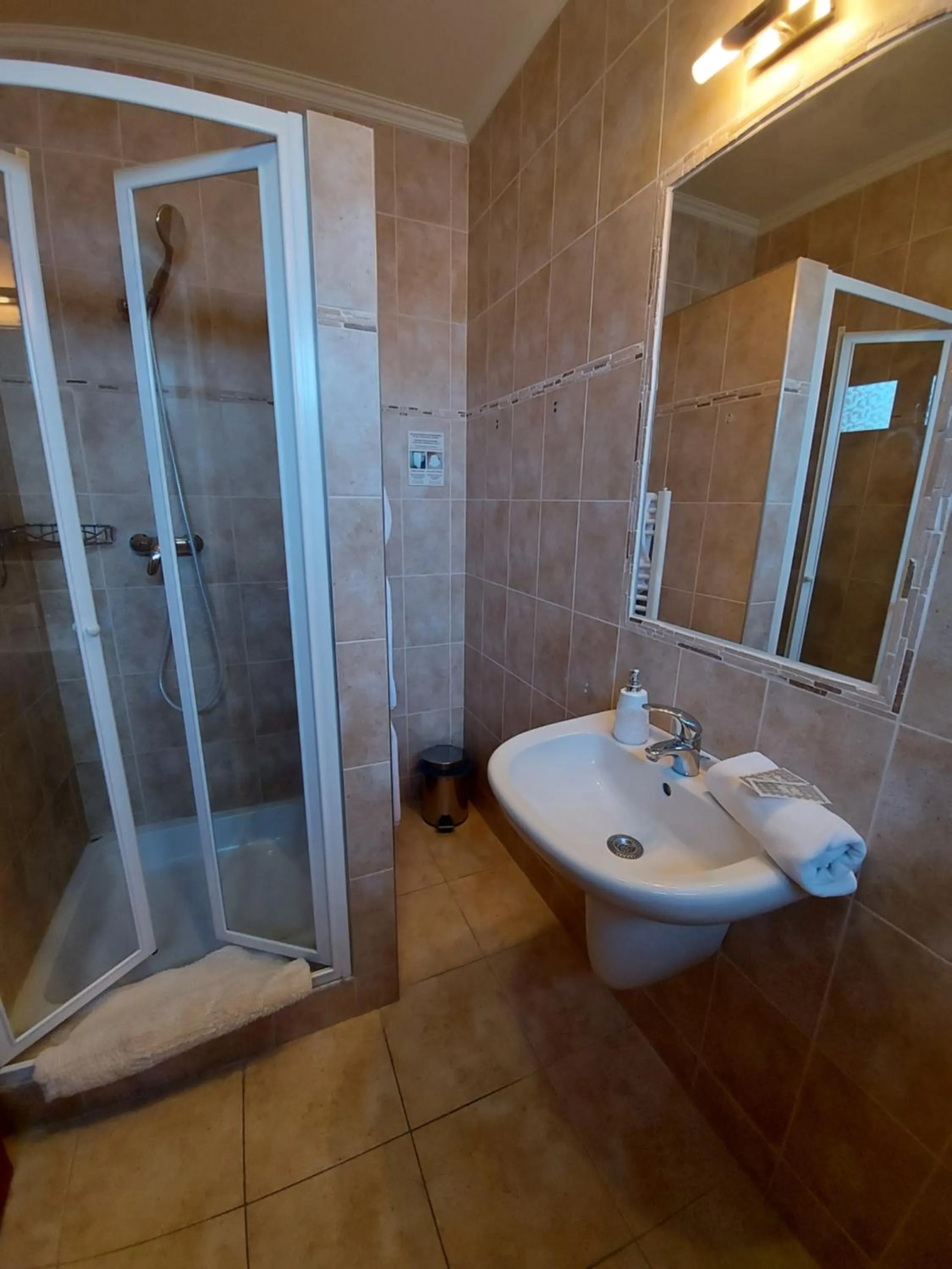 Bathroom in Hotel Villa Pax