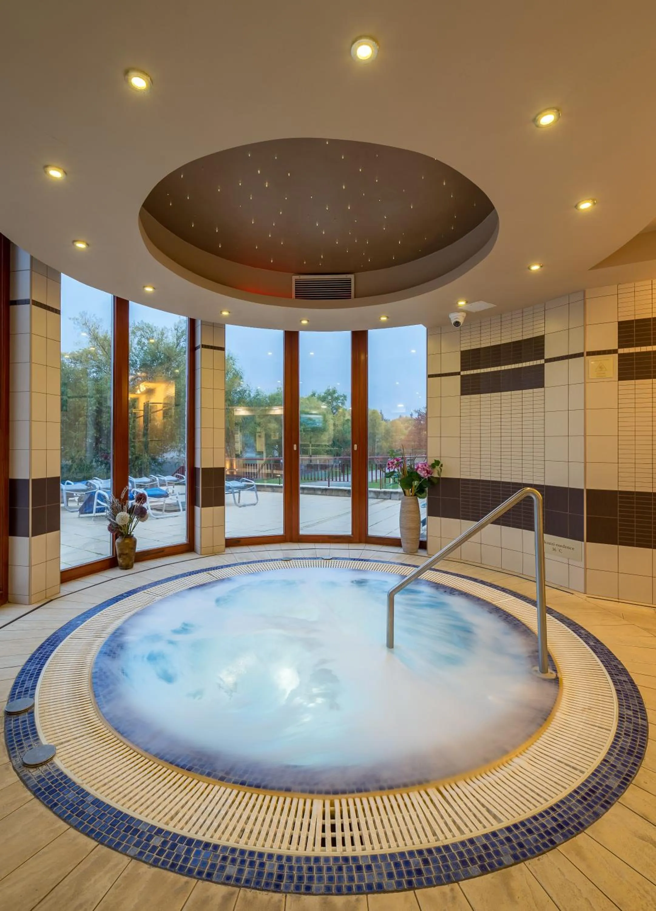 Area and facilities in Tó Wellness Hotel