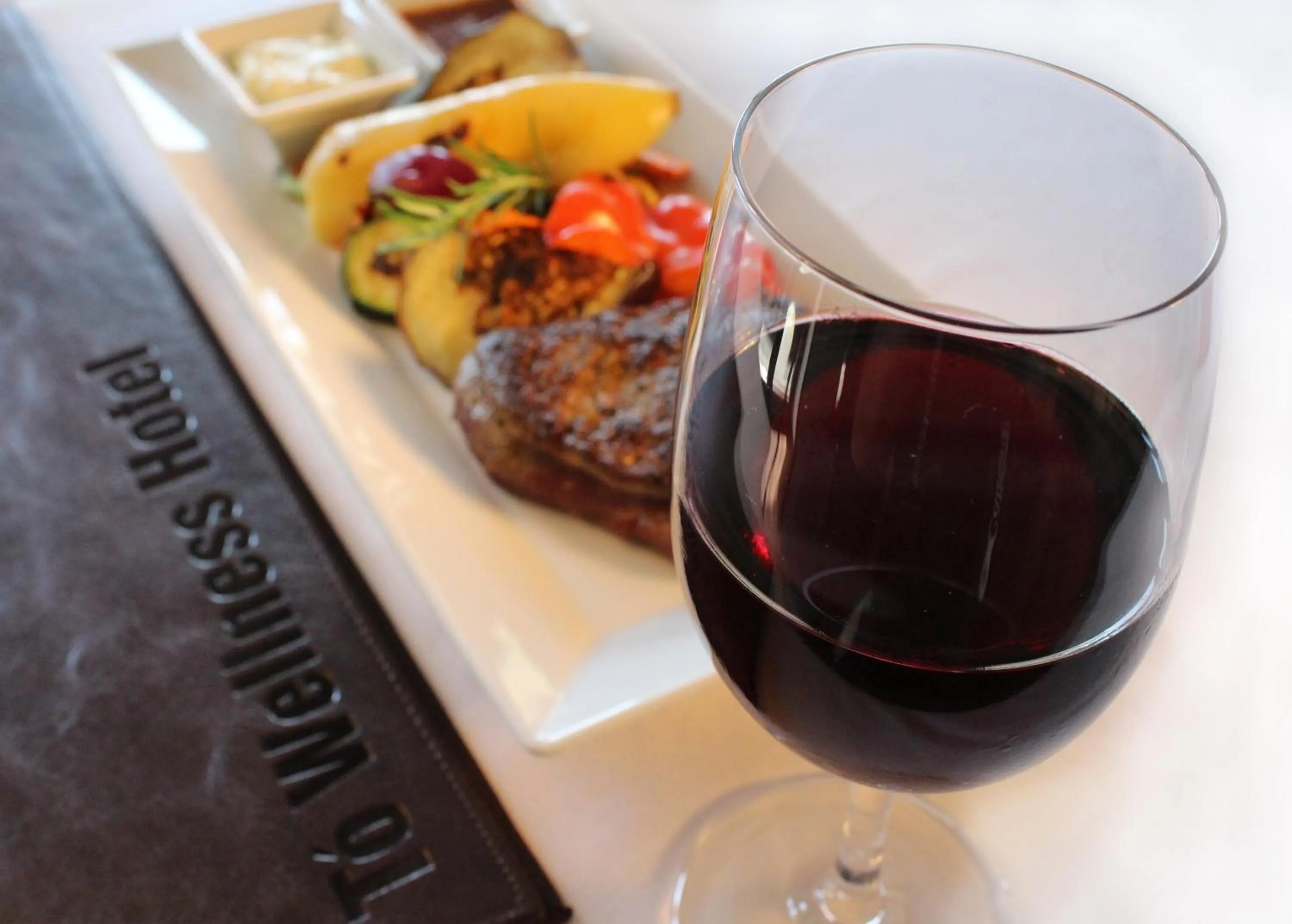 Restaurant/places to eat in Tó Wellness Hotel