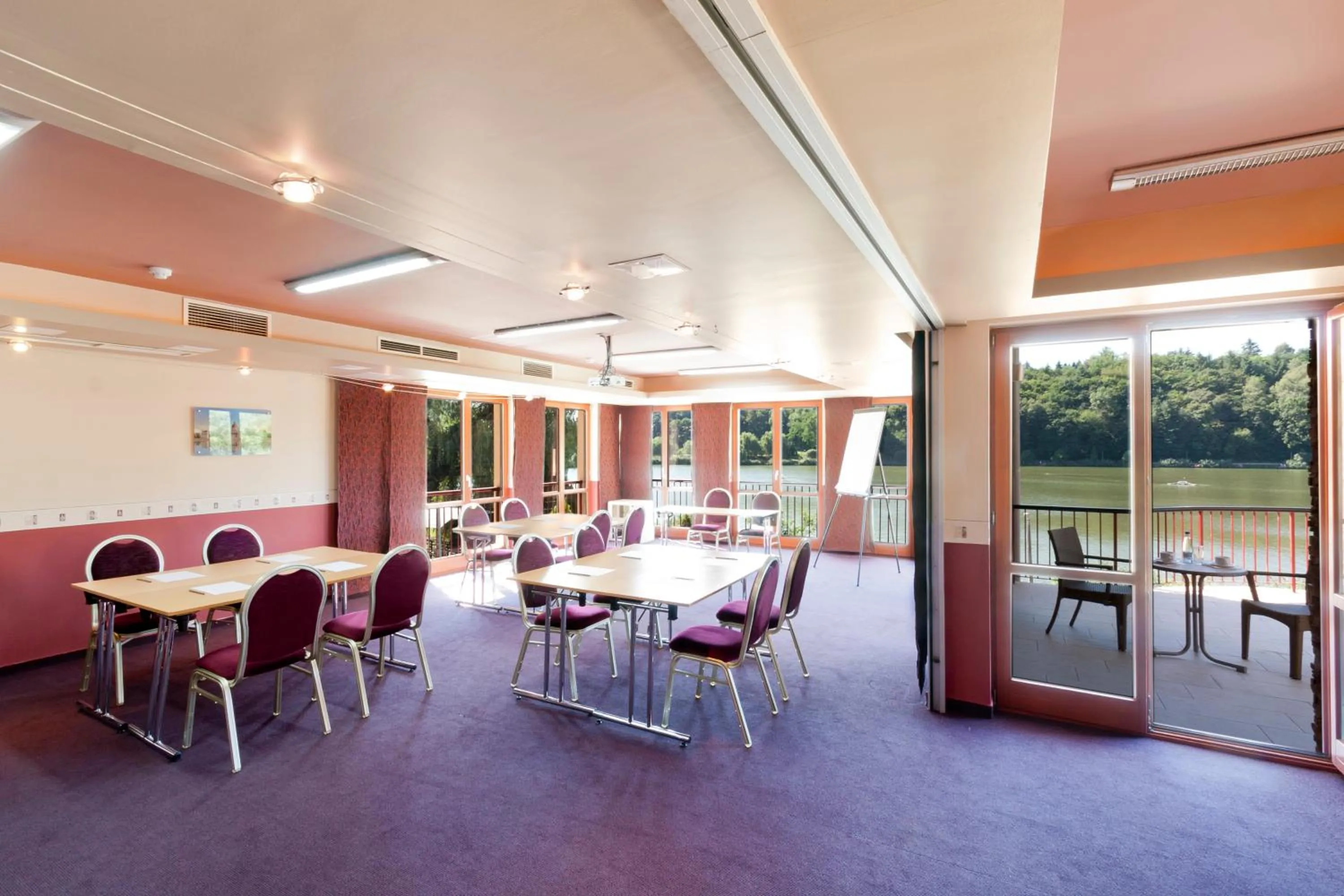 Meeting/conference room in Tó Wellness Hotel