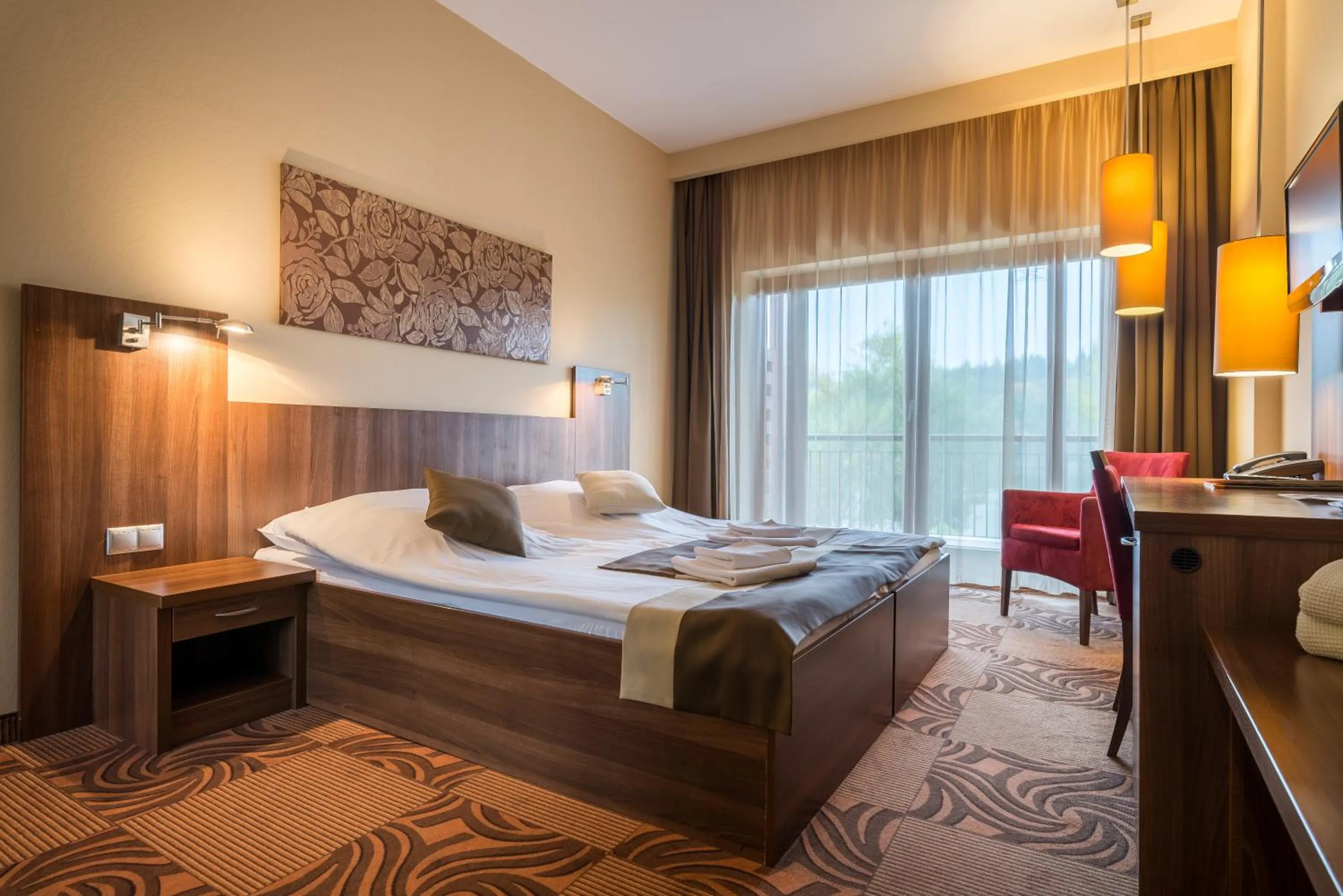 Photo of the whole room, Bed in Tó Wellness Hotel