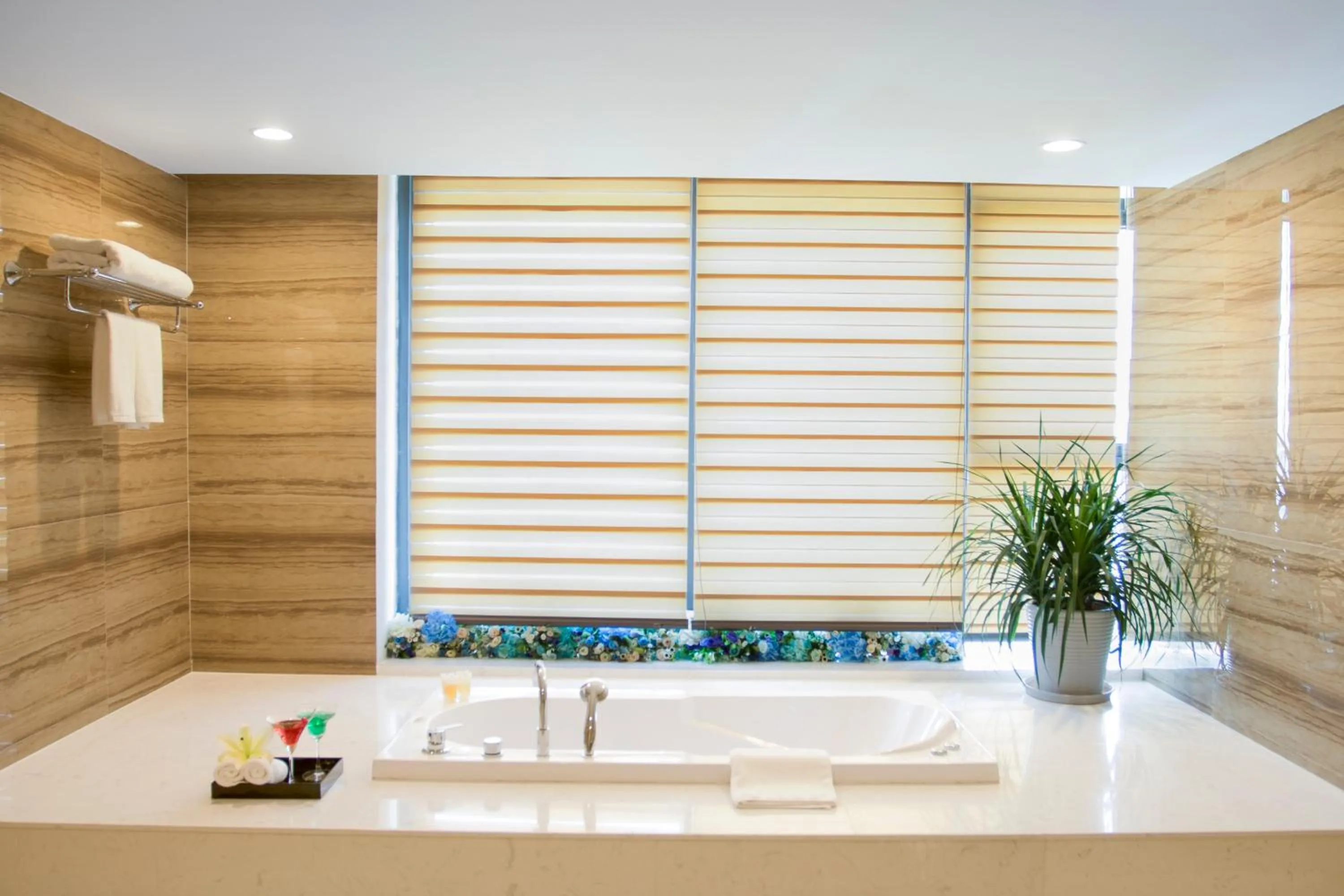 Bathroom in Muong Thanh Luxury Vientiane Hotel