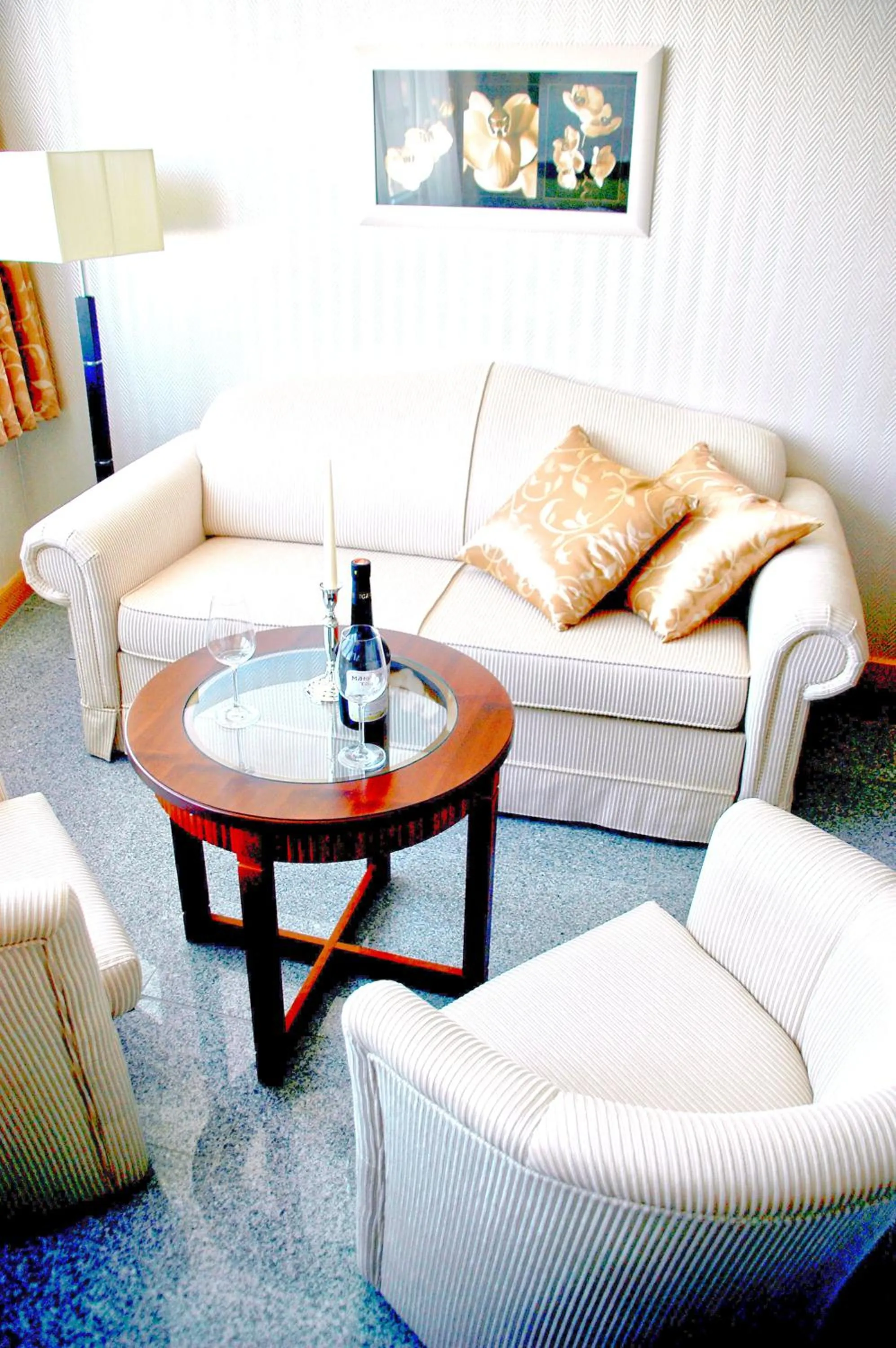 Seating area in Actor Hotel Budapest