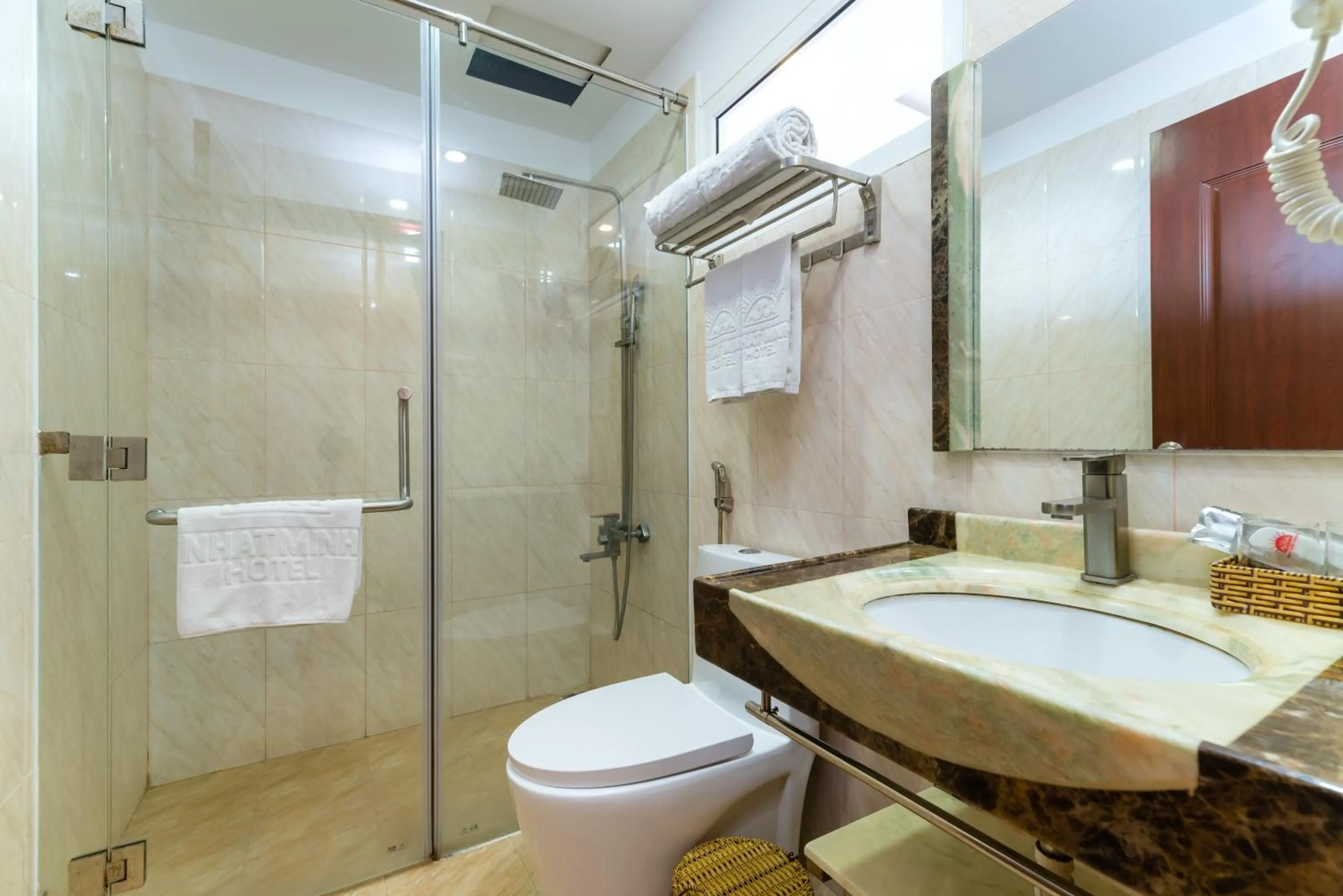 Bathroom in Nhat Minh Hotel and Apartment