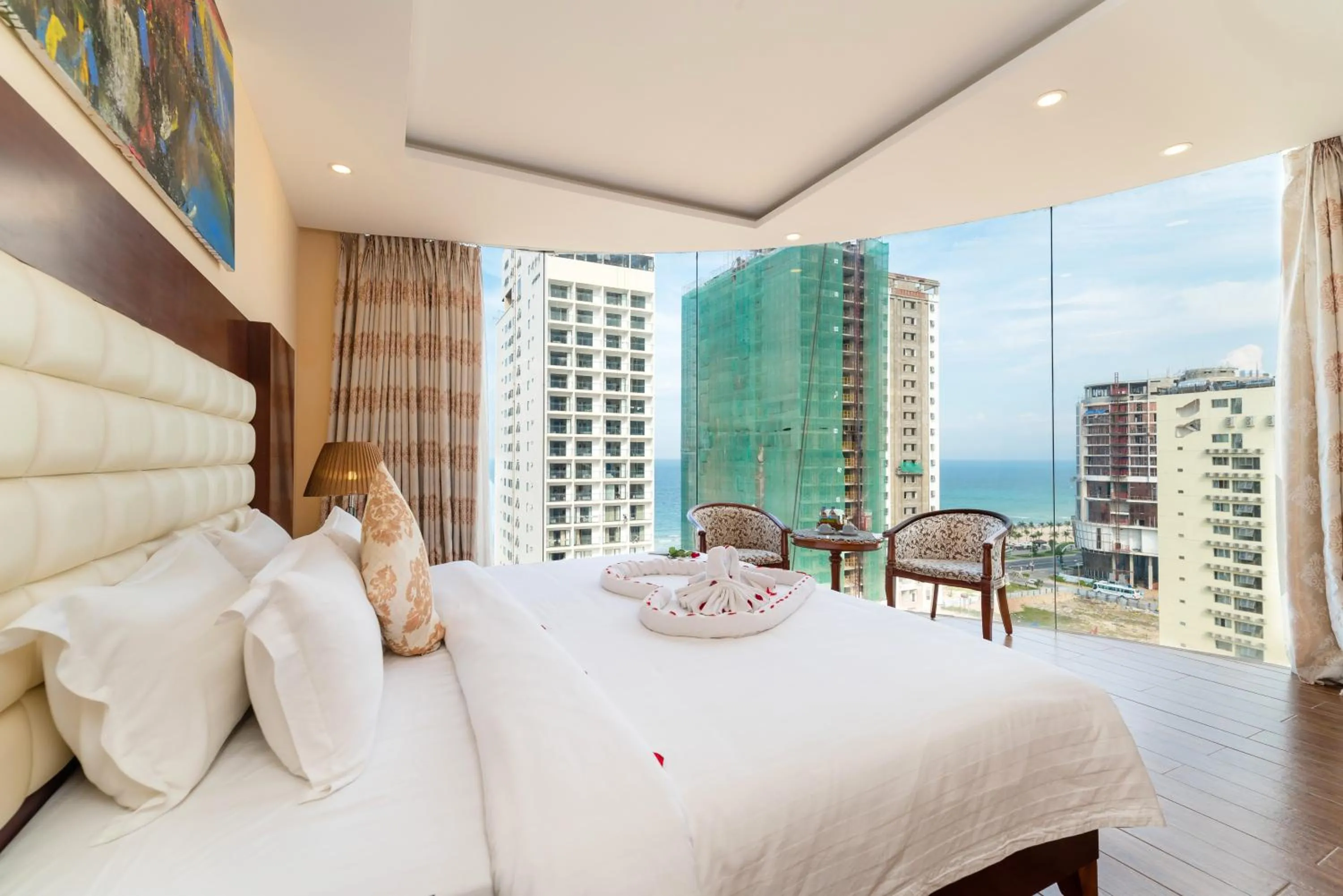 Photo of the whole room, Bed in Nhat Minh Hotel and Apartment