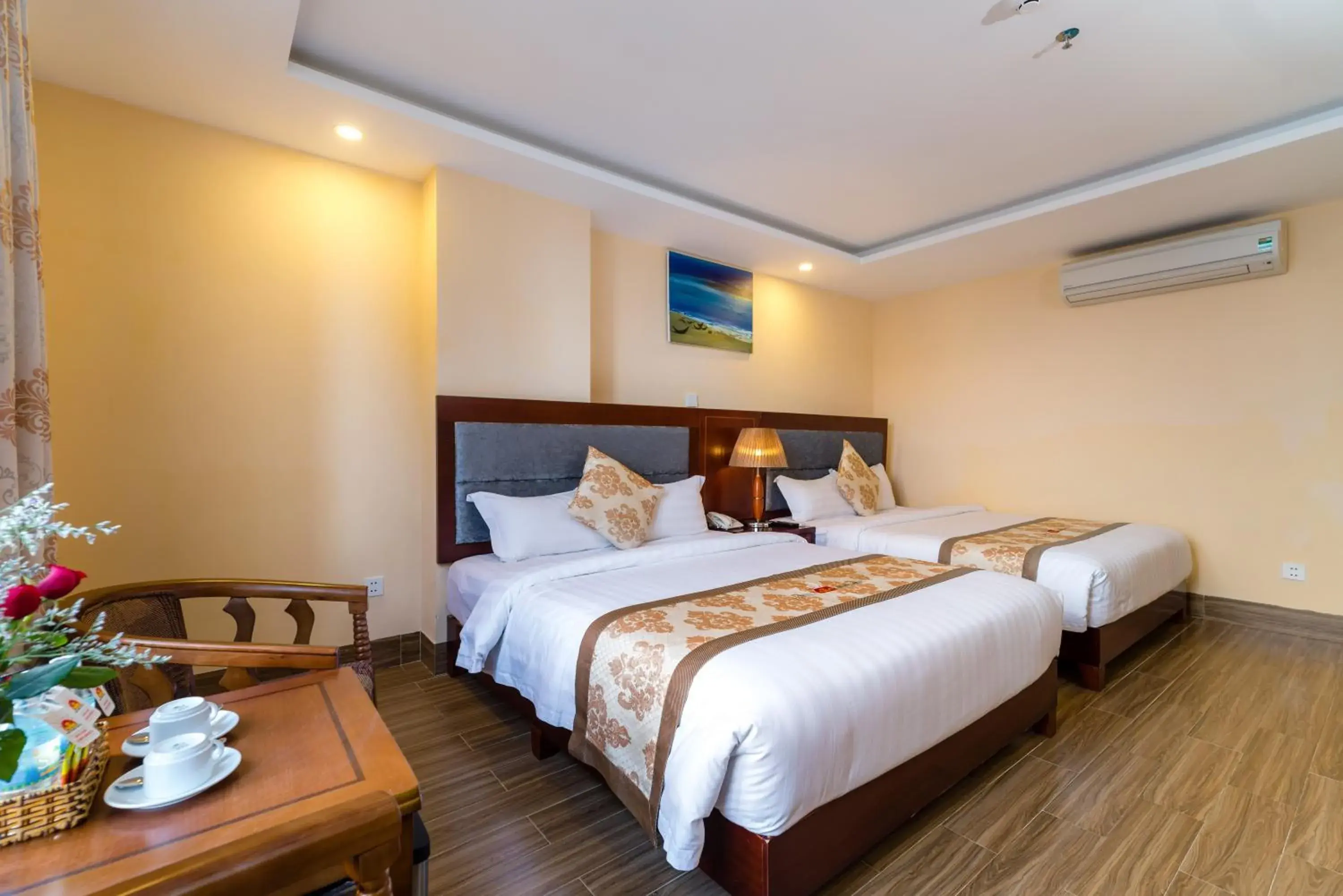 Deluxe Quadruple Room in Nhat Minh Hotel and Apartment Deluxe Quadruple Room in Nhat Minh Hotel and Apartment