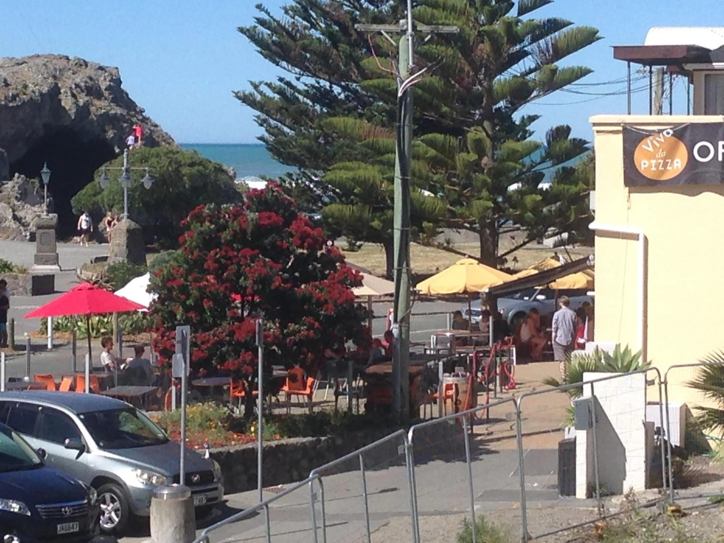 Restaurant/places to eat in Cave Rock Guest House