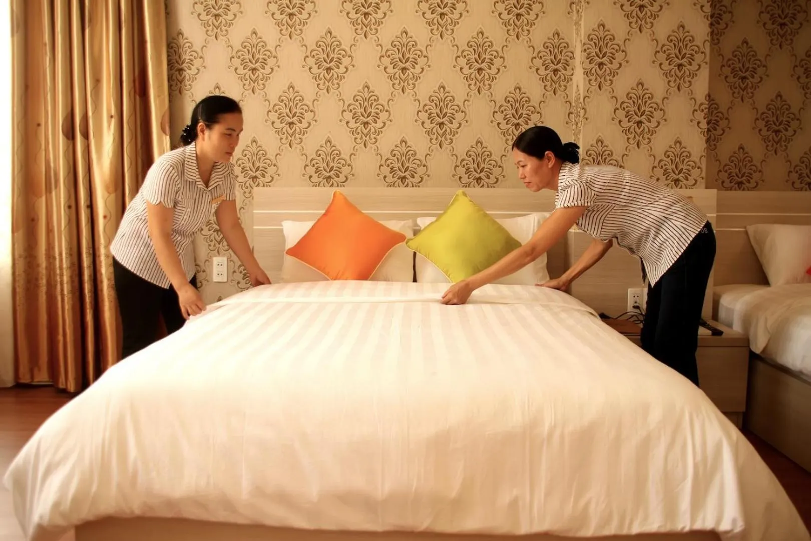 Bed in Flora Hotel Hue