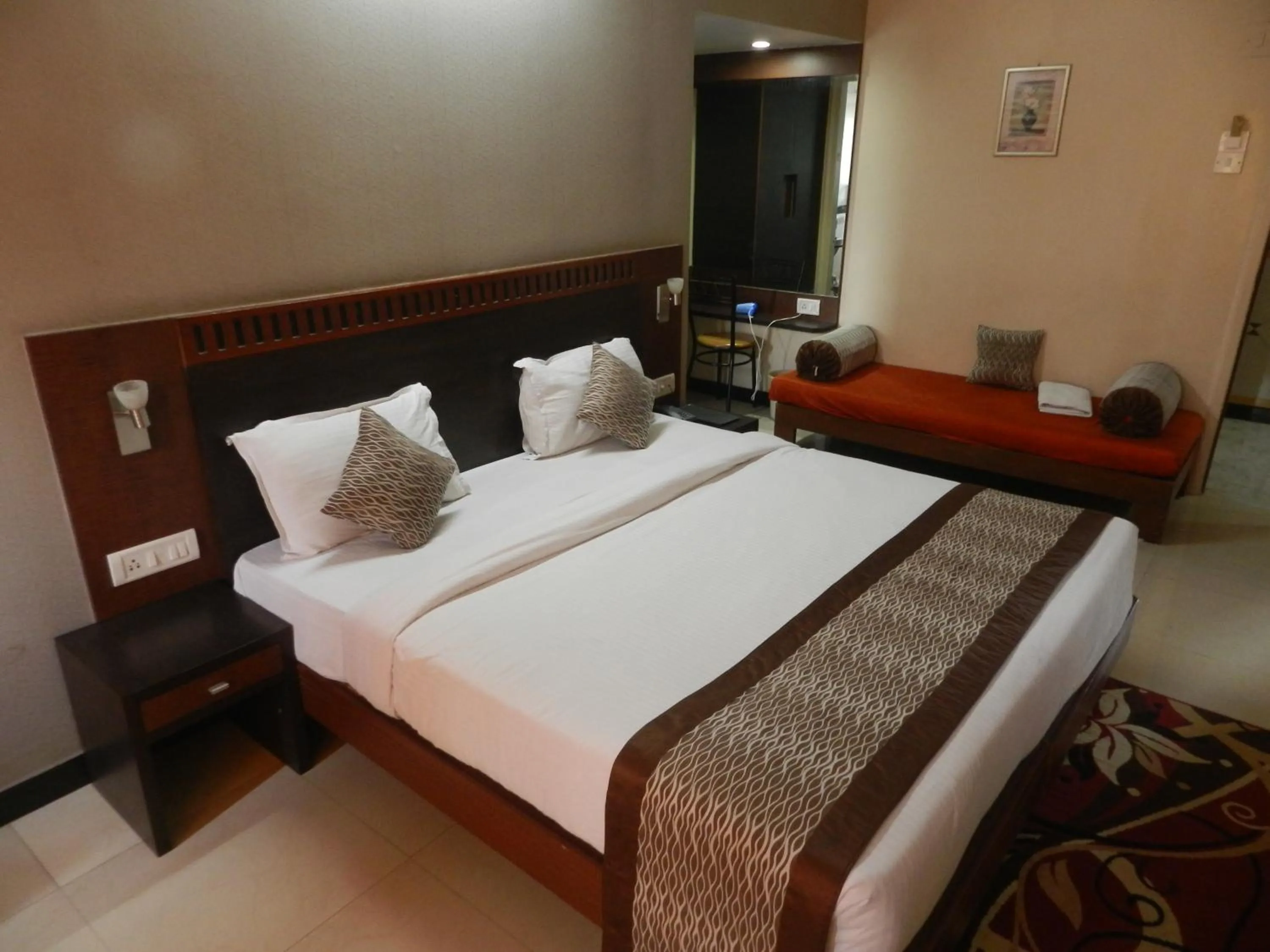Bedroom, Bed in Hotel Ayodhya