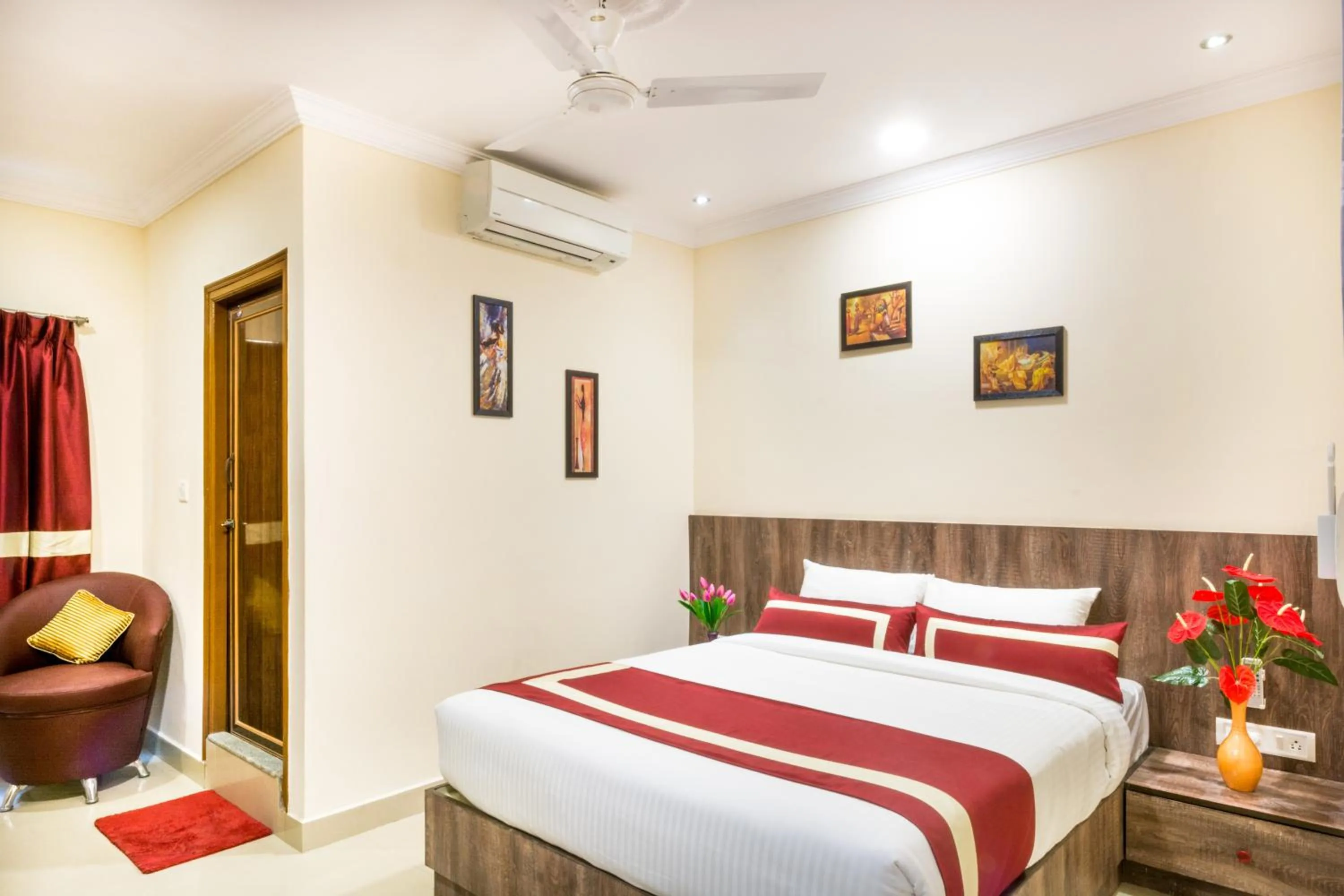 Photo of the whole room, Bed in Octave Hotel and Spa - JP Nagar