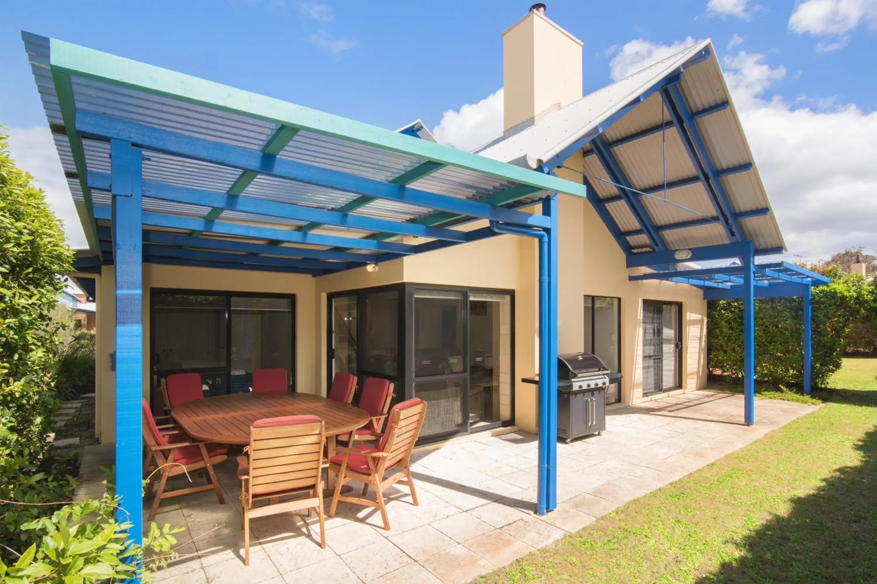 Barnacles - Three Bedroom Cottage with Loft in Dunsborough Beach Cottages Barnacles - Three Bedroom Cottage with Loft in Dunsborough Beach Cottages