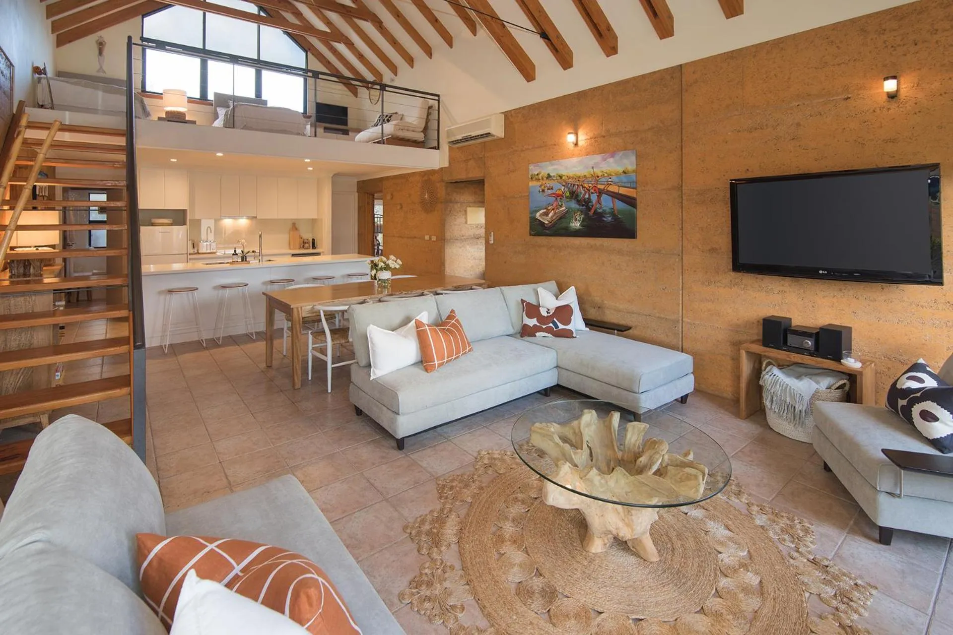 TV and multimedia in Dunsborough Beach Cottages