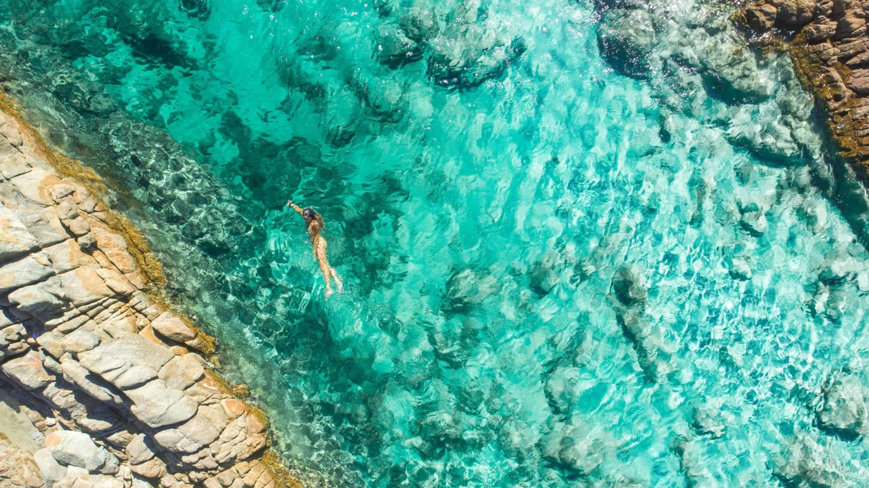 Text overlay in Dunsborough Beach Cottages