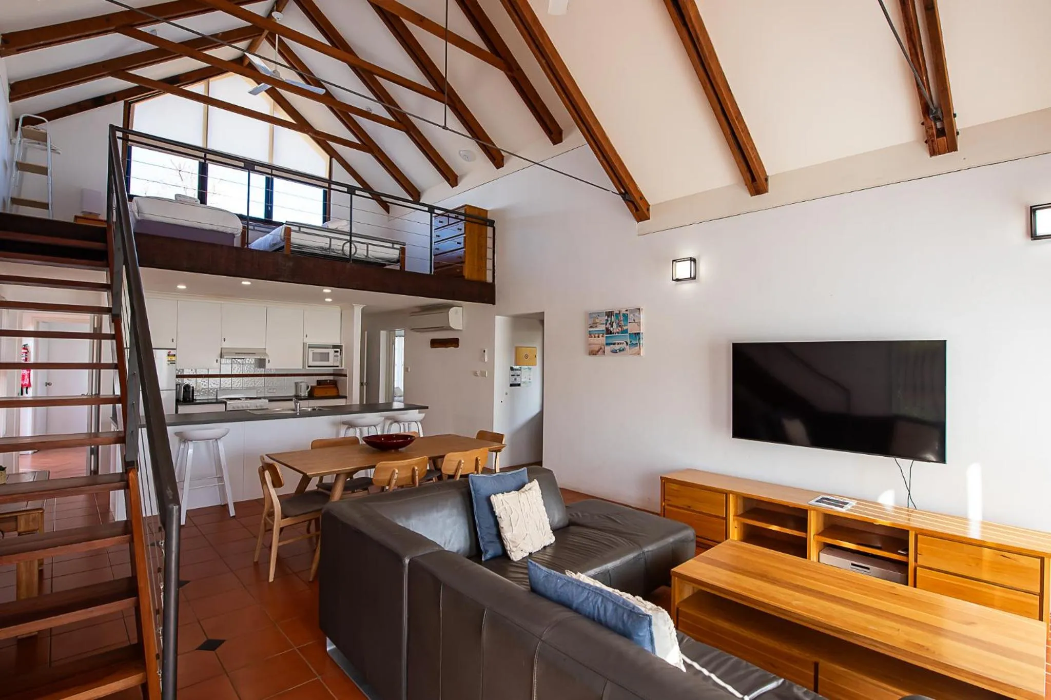 TV and multimedia in Dunsborough Beach Cottages