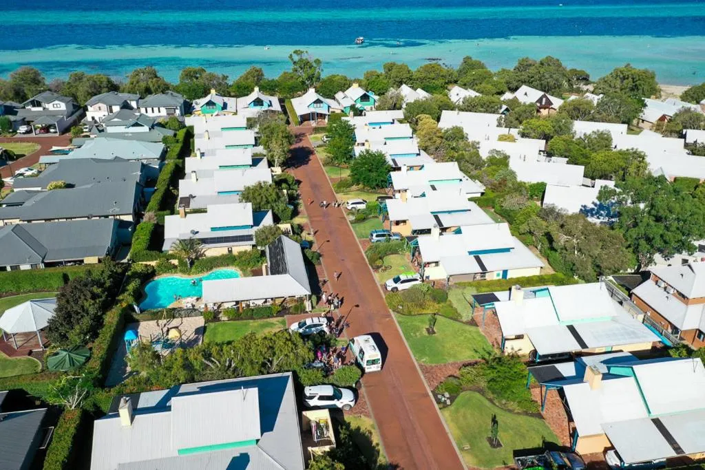 Property building in Dunsborough Beach Cottages