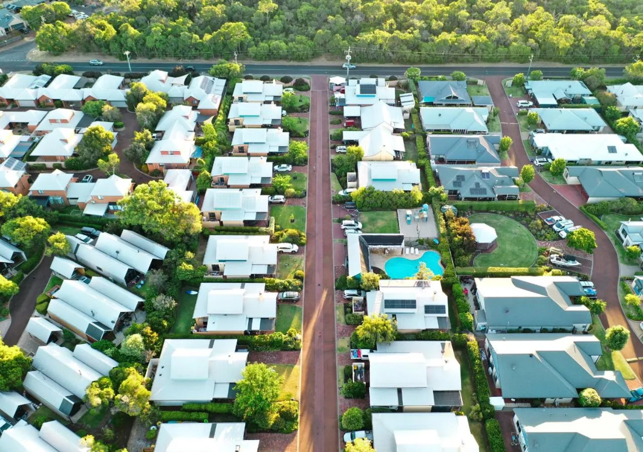 Neighbourhood in Dunsborough Beach Cottages