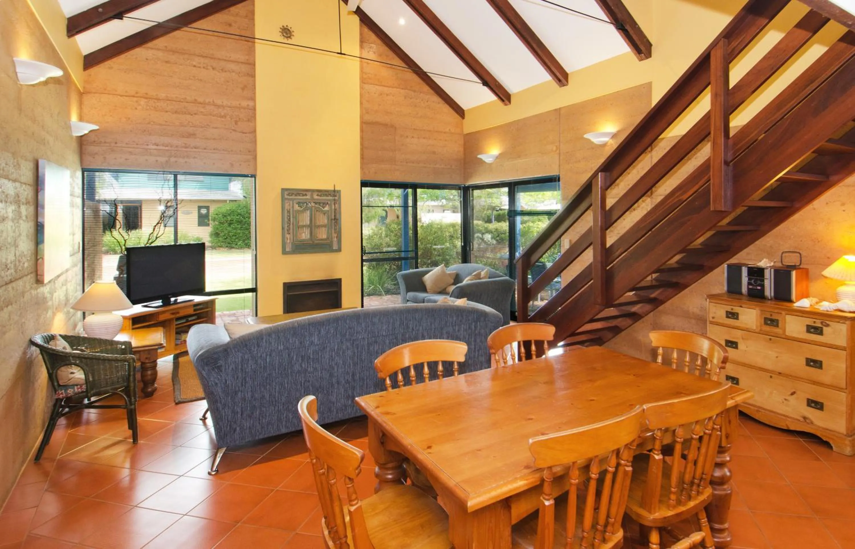 TV and multimedia in Dunsborough Beach Cottages