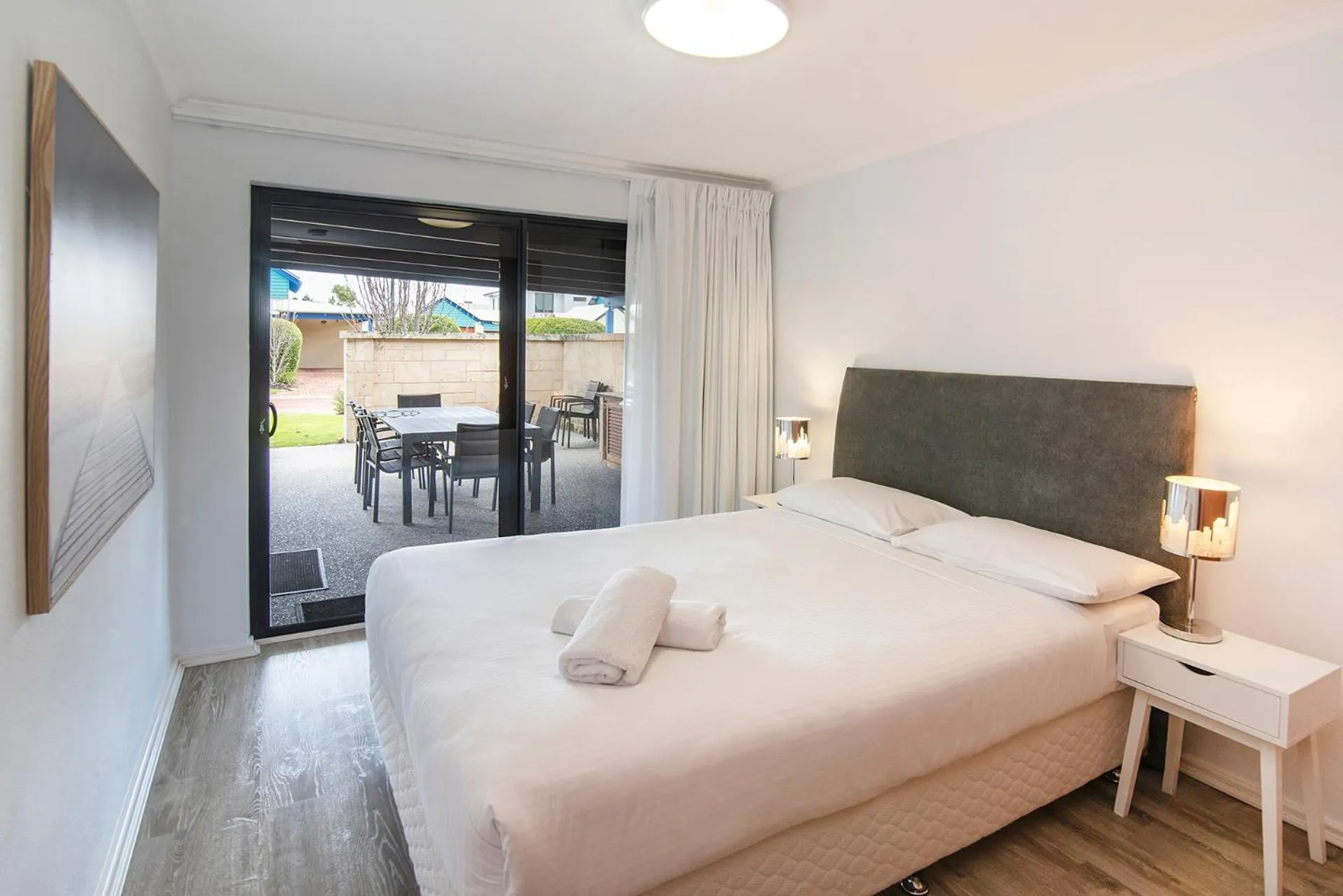 Bedroom, Bed in Dunsborough Beach Cottages