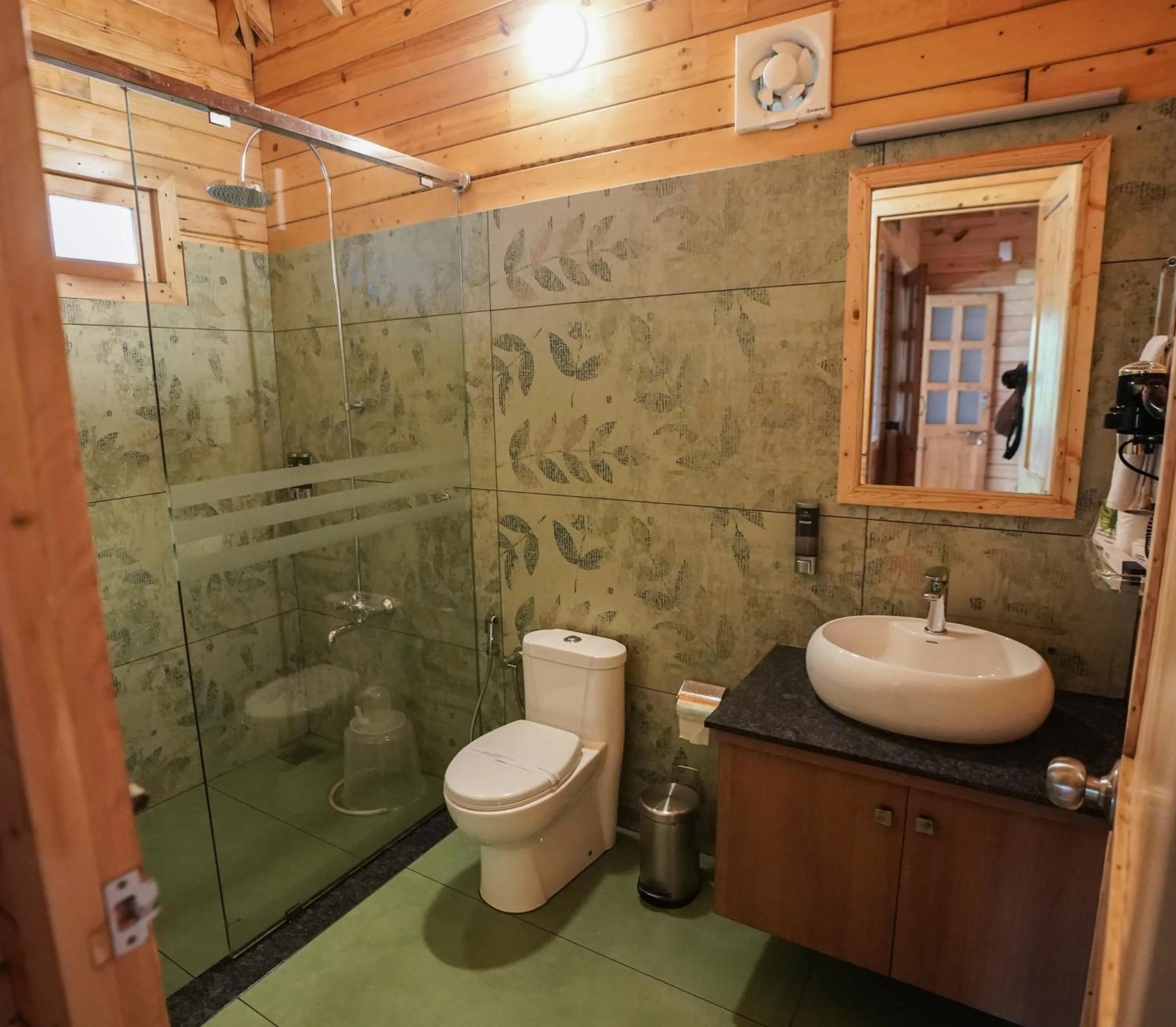 Shower in Mount Xanadu Resorts