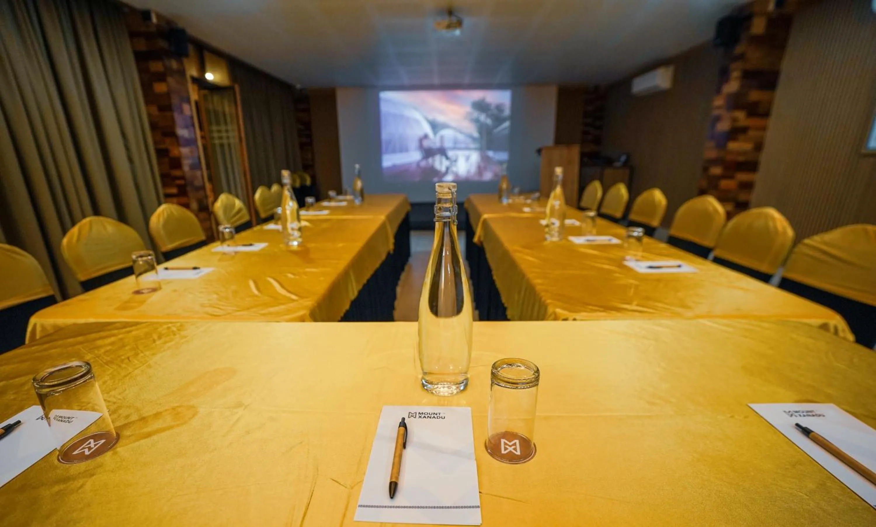 Business facilities in Mount Xanadu Resorts