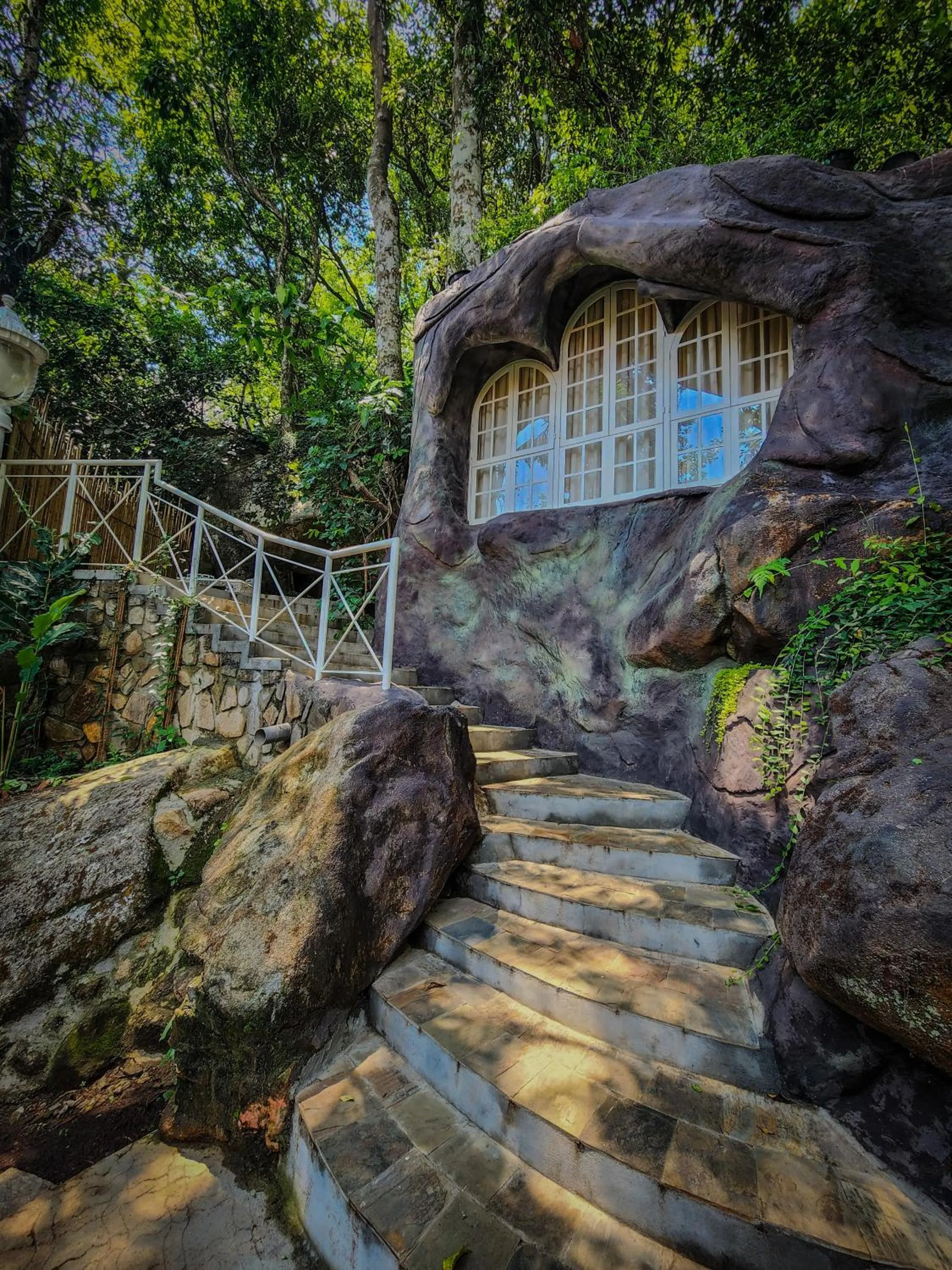 Day in Mount Xanadu Resorts