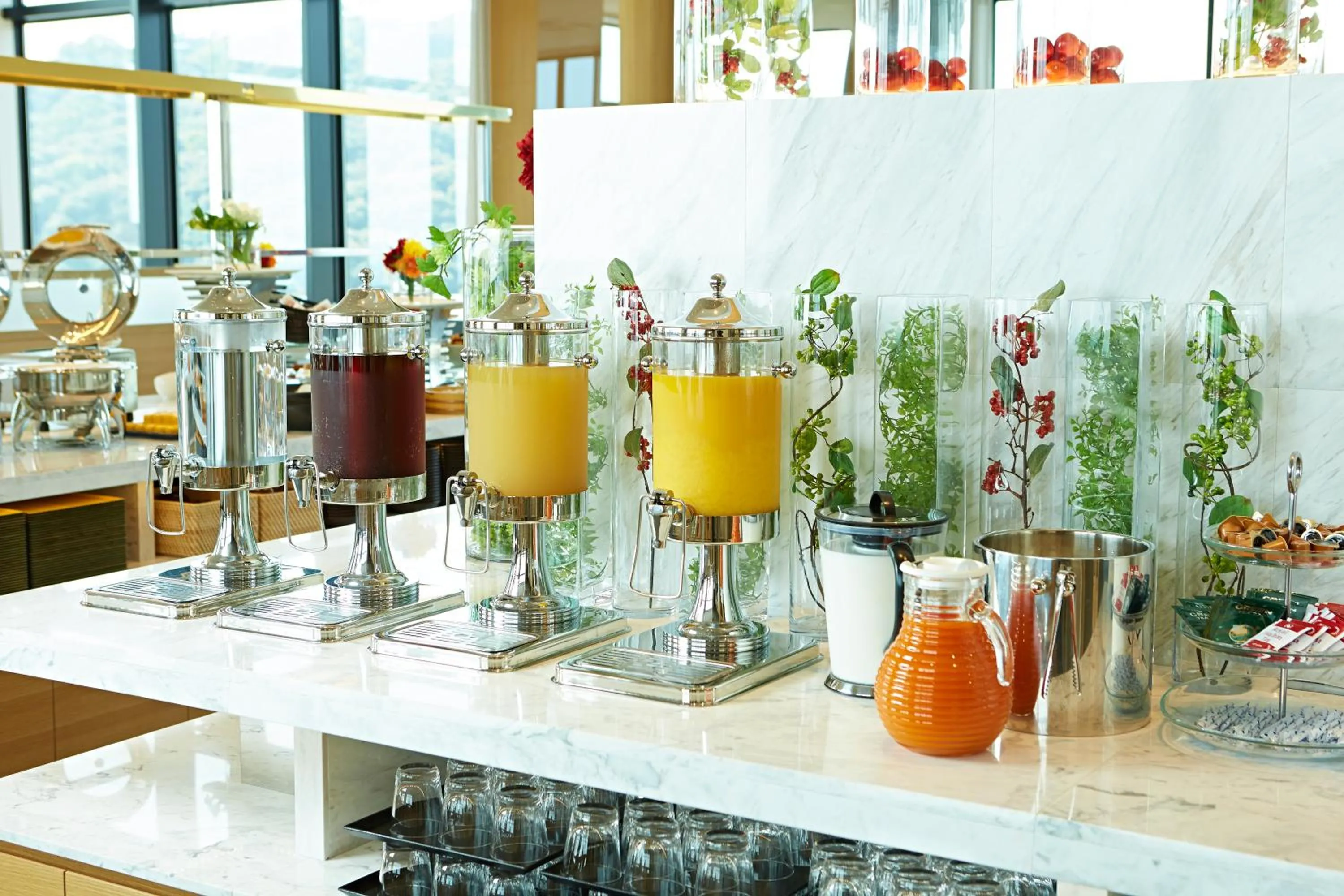 Food and drinks in Candeo Hotels Matsuyama Okaido