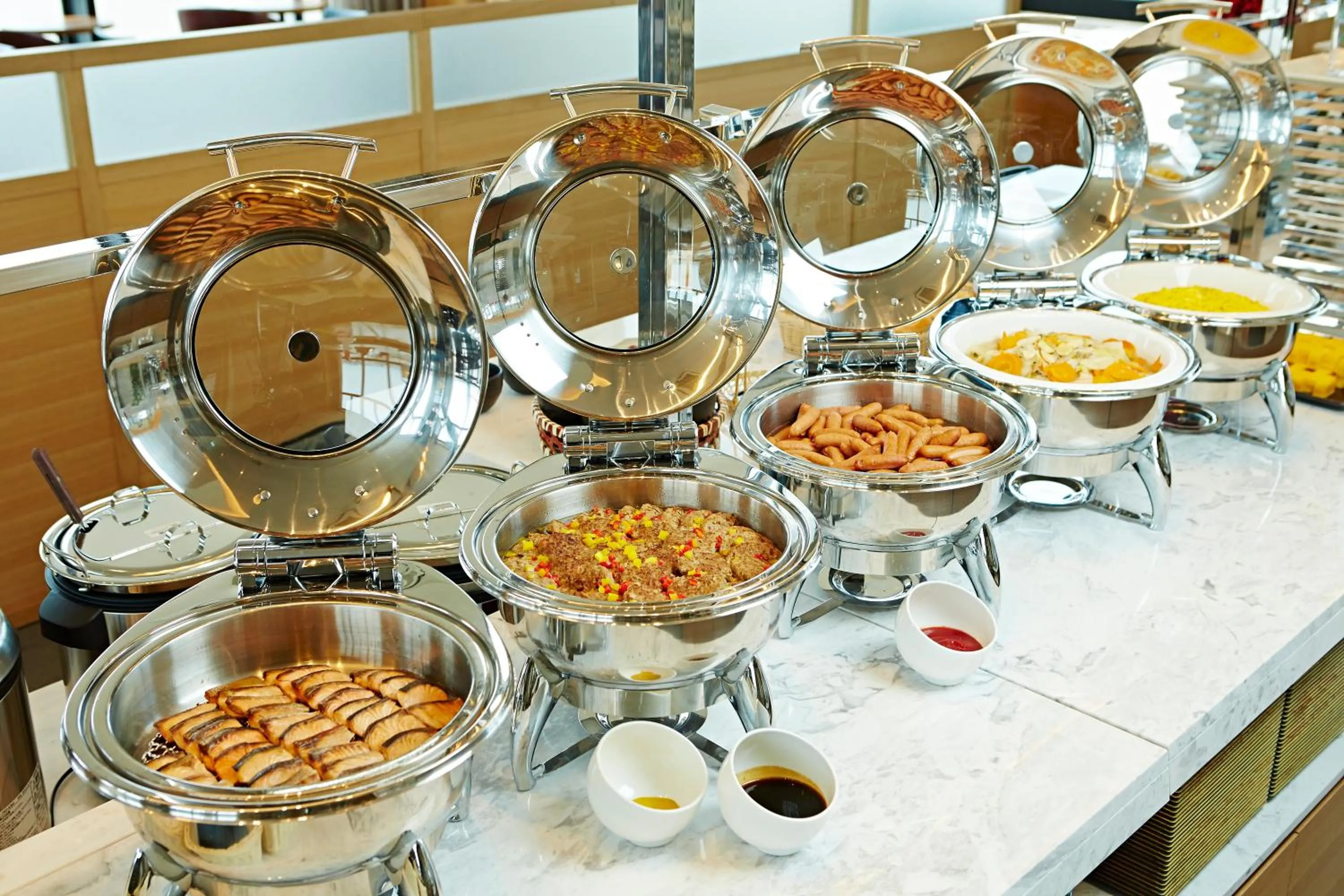 Food and drinks in Candeo Hotels Matsuyama Okaido