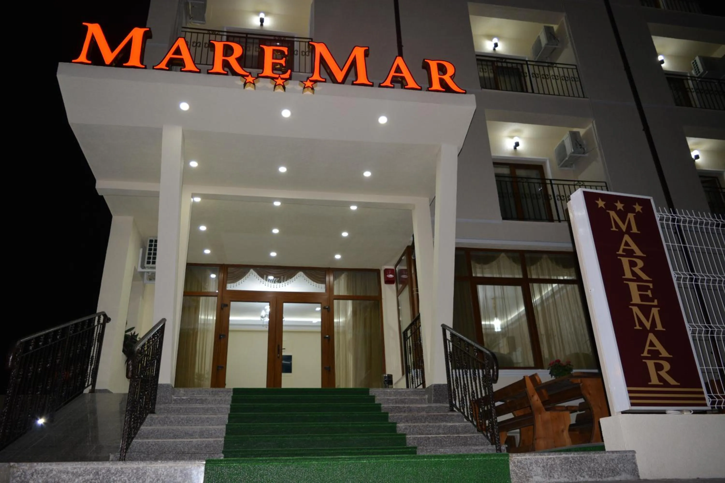 Facade/entrance in Hotel MareMar