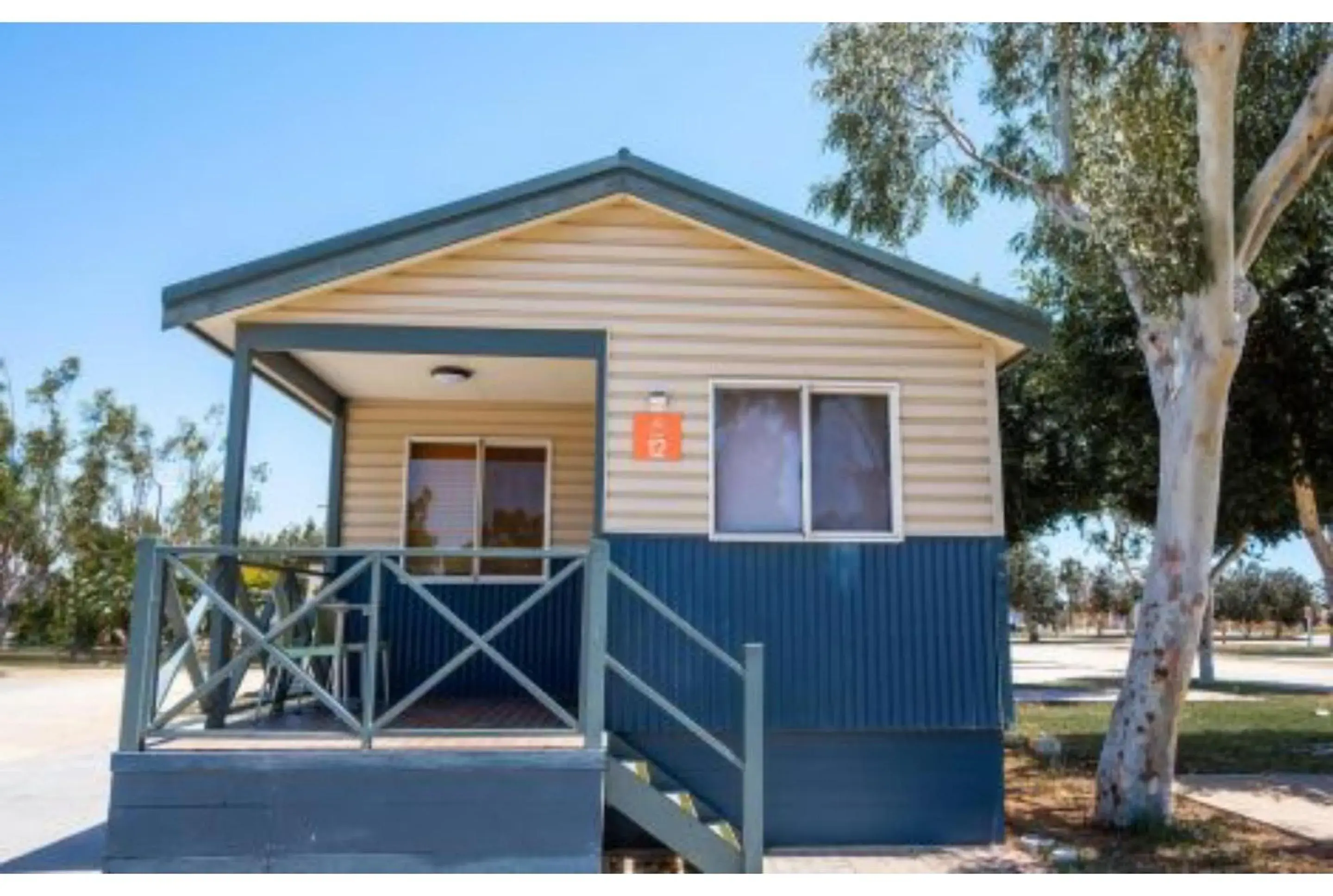 Superior One-Bedroom - Sleeps 4 in Discovery Parks - Carnarvon Superior One-Bedroom - Sleeps 4 in Discovery Parks - Carnarvon